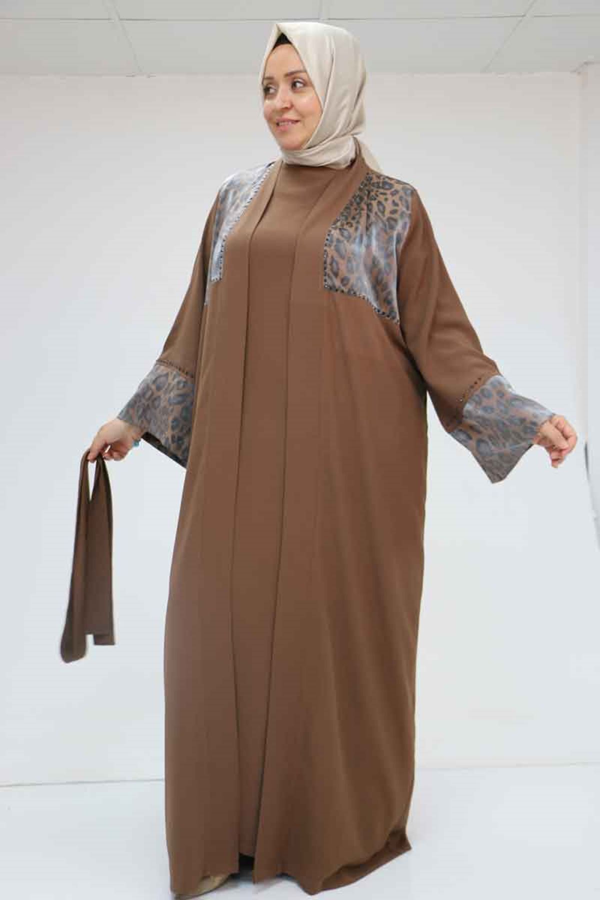 57207 Büyük Beden Garni Detaylı Etamin Elbiseli Abaya - Kahve