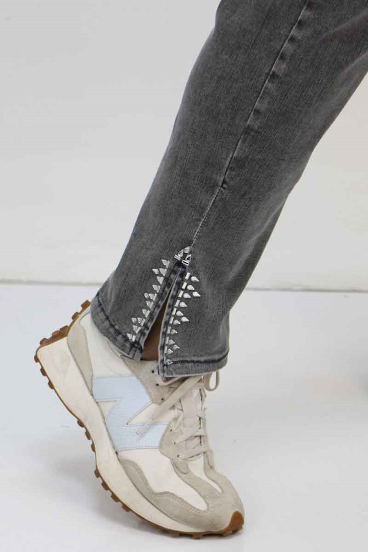 49023 Büyük Beden Arkası Lastikli Kemerli Kot Pantolon - Antrasit