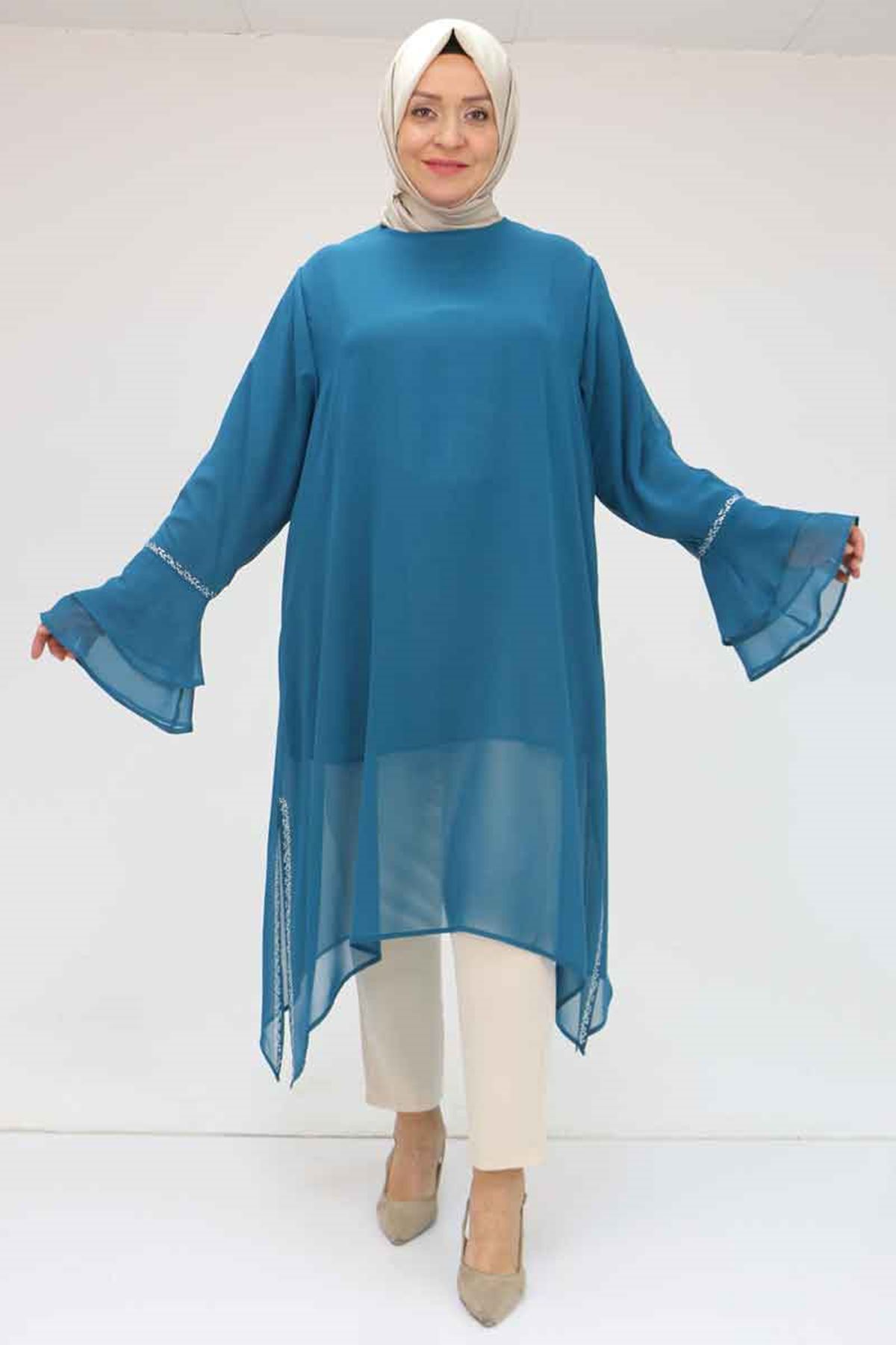 58018 Büyük Beden Kolu Volanlı Taş Baskılı Şifon Tunik - Petrol