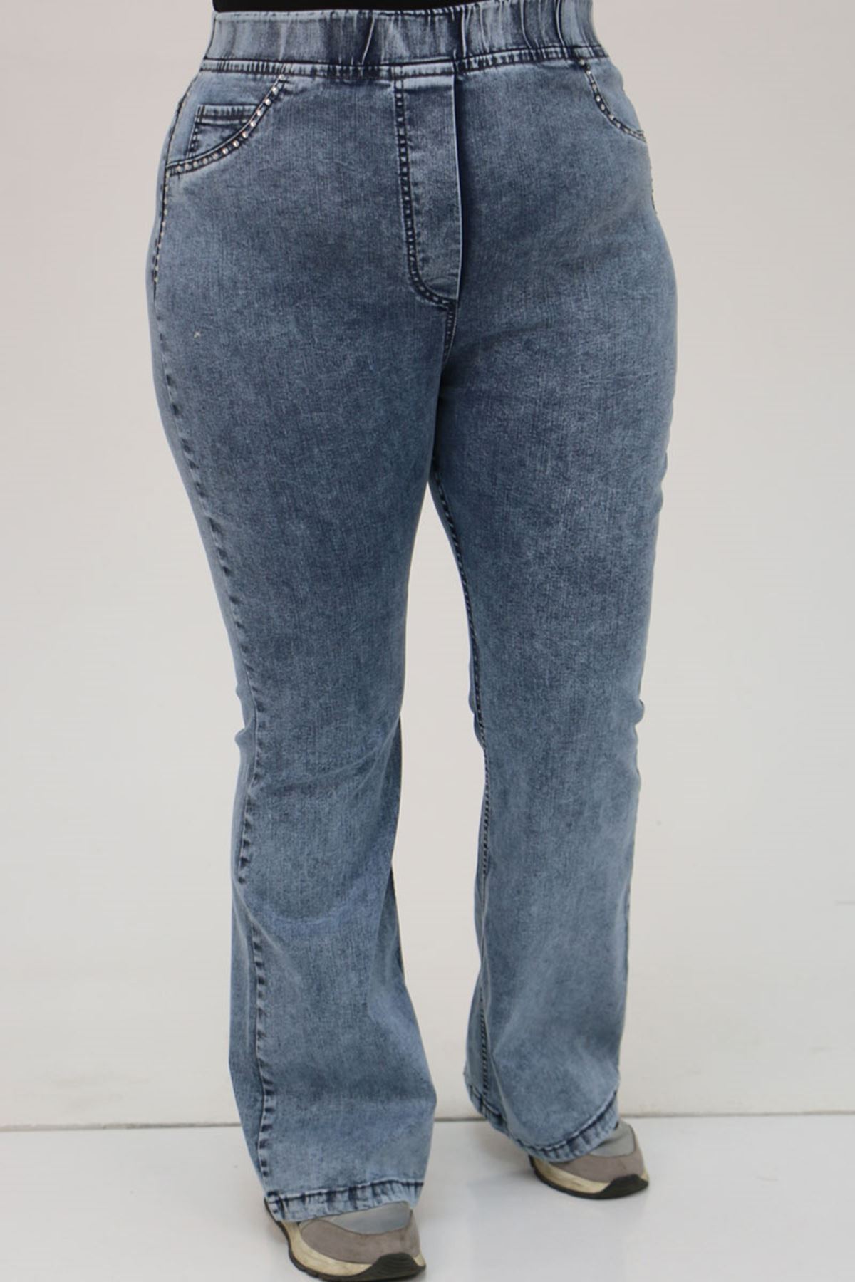 9201 Büyük Beden Beli Lastikli İnci Taş Detaylı Kot Pantolon - Buz Mavi