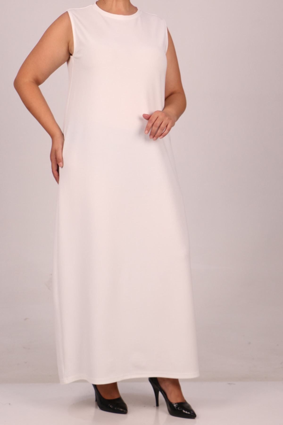 32048 Büyük Beden Scuba Kolsuz Elbise - Ekru