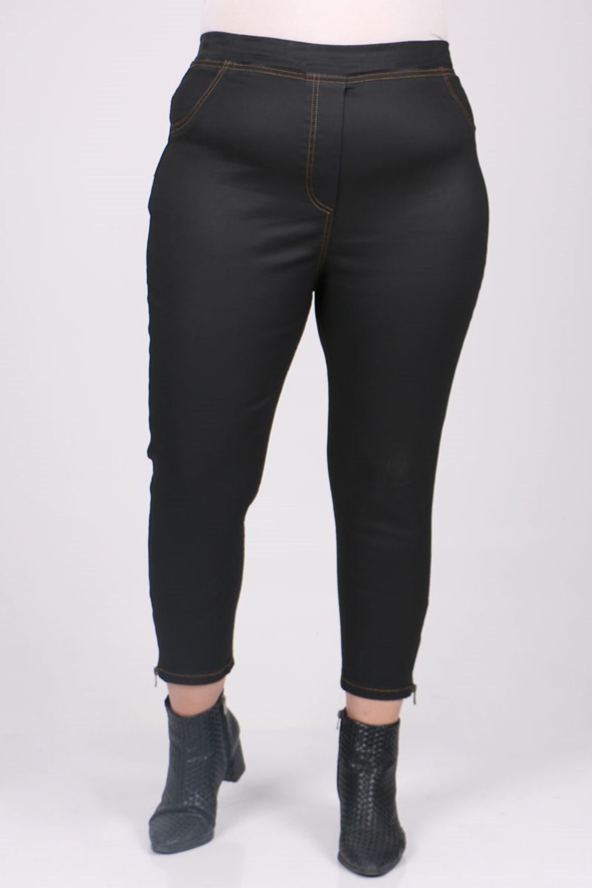 9121-3 Büyük Beden Mat Deri Görünümlü Dar Paça Kot Pantolon - Siyah