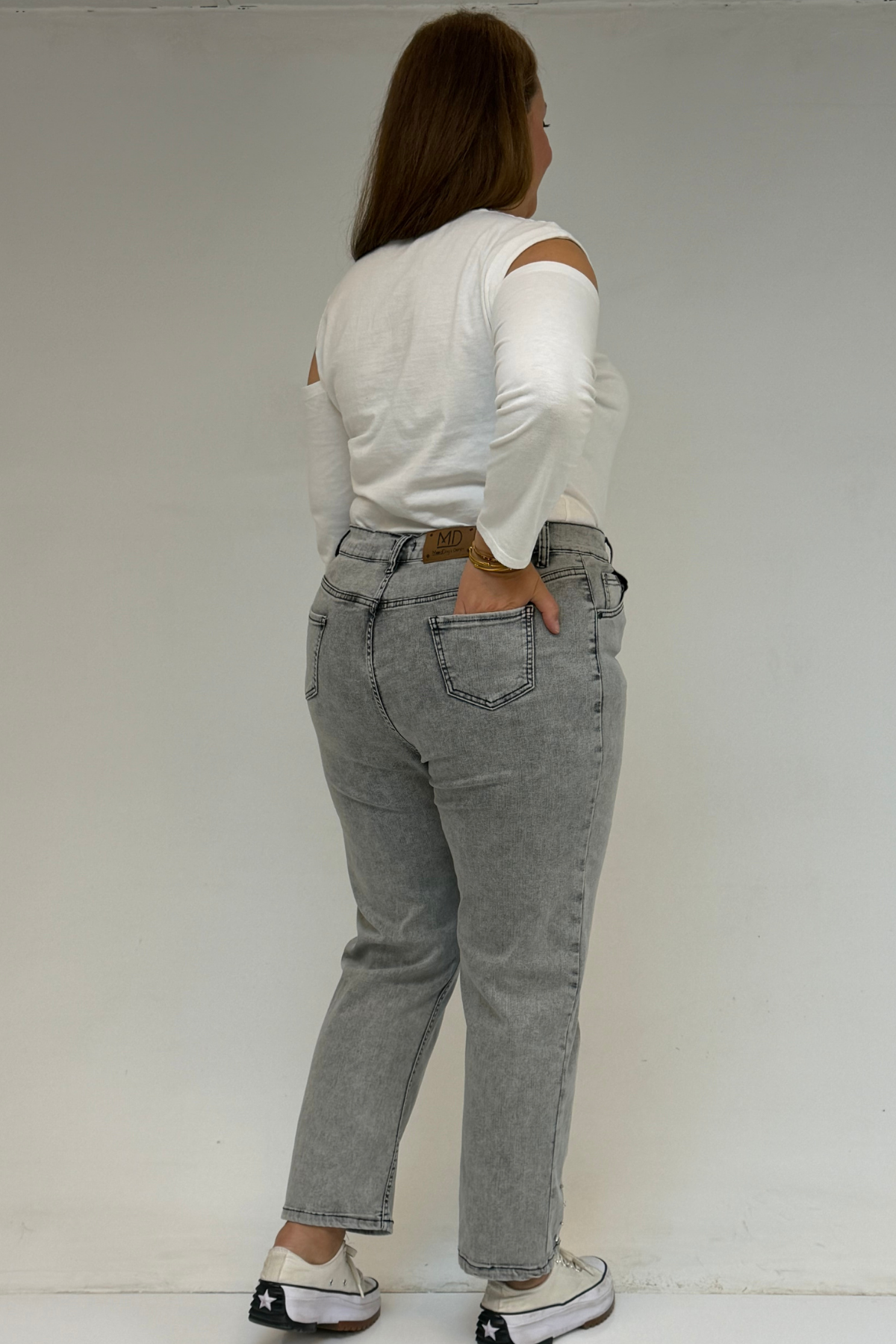 59044 Büyük Beden Paçası Taş Detaylı Boru Paça Kot Pantolon - Kar Yıkama Gri