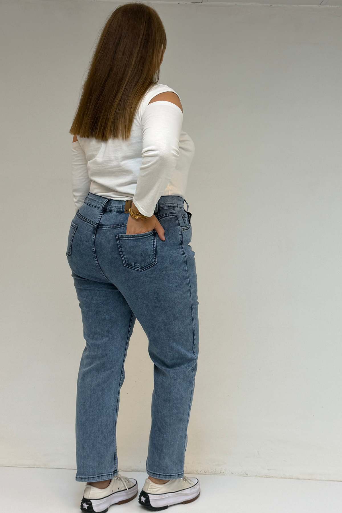 59044 Büyük Beden Paçası Taş Detaylı Boru Paça Kot Pantolon - Kar Yıkama Buz Mavi