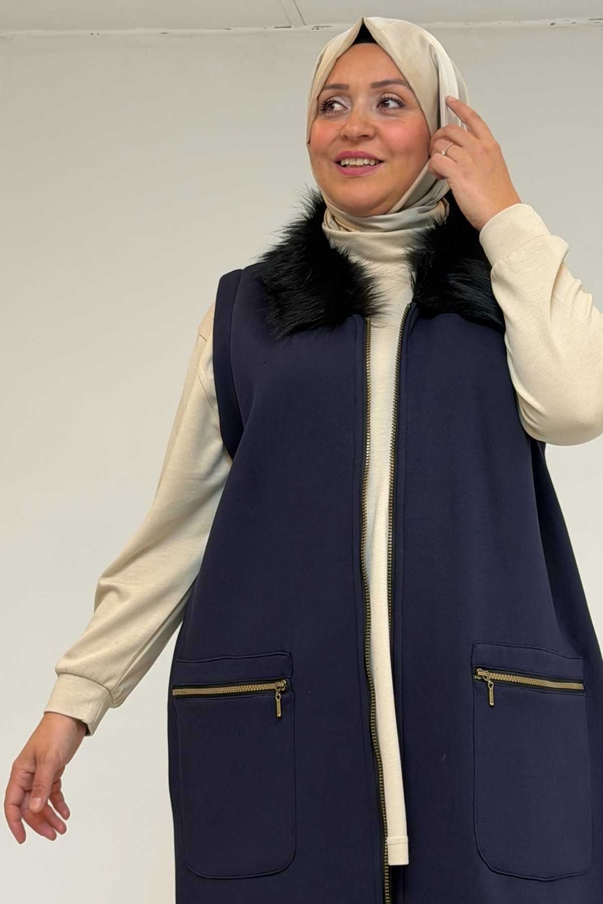 44006 Büyük Beden Cepleri Fermuarlı Üç İplik Yelek - Lacivert