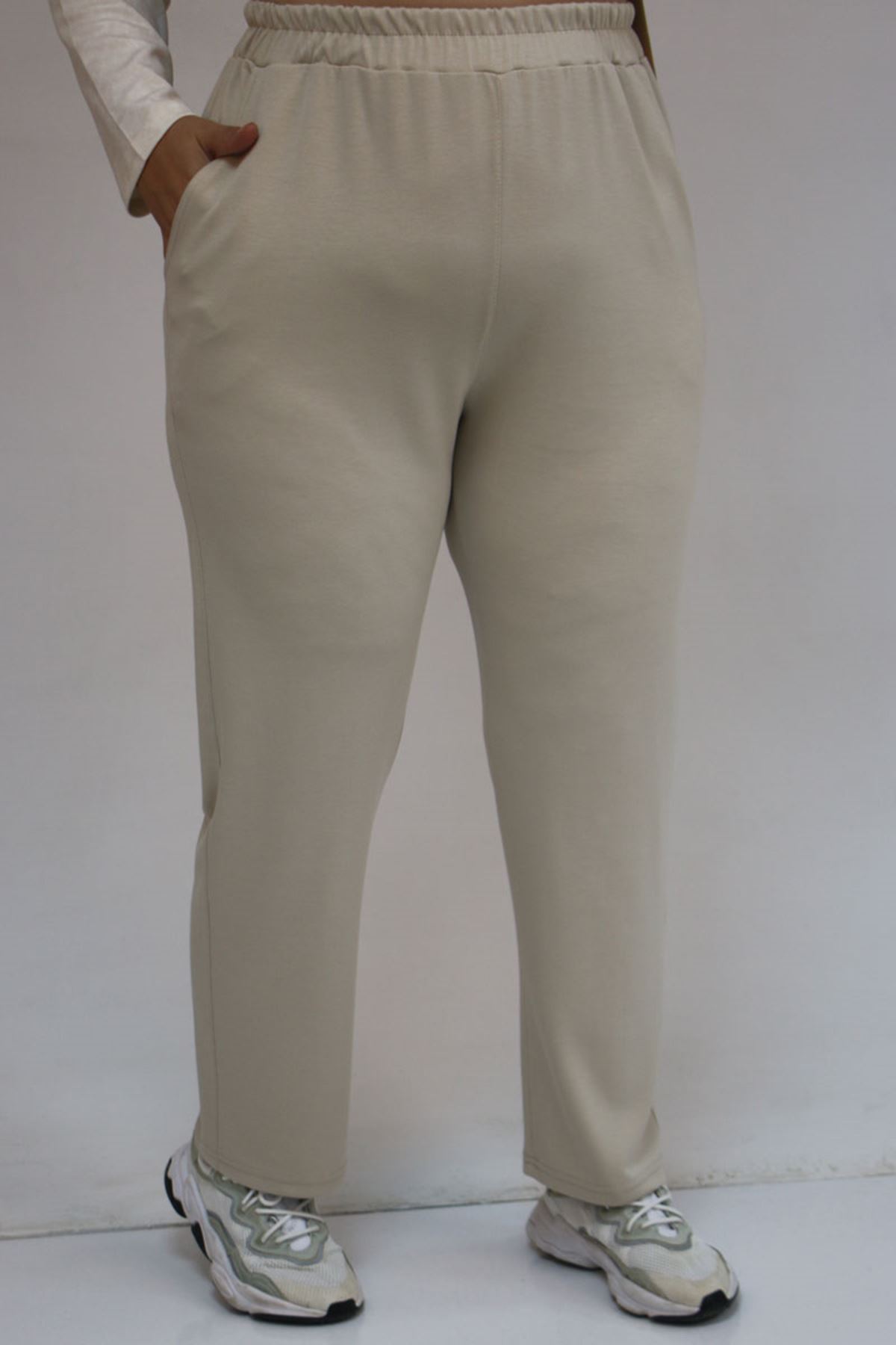 57070 Büyük Beden Önü Simetri Kesim Batik Pantolonlu Takım - Bej