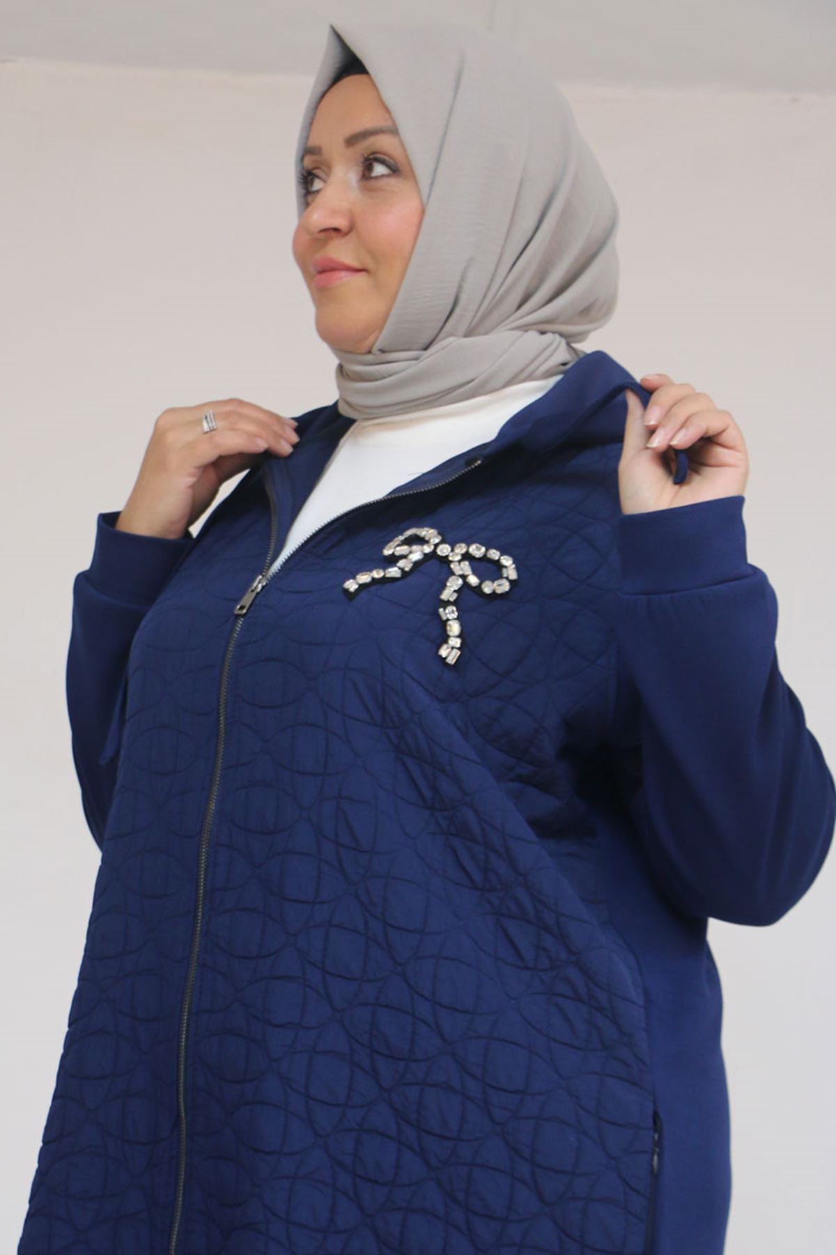 53045 Büyük Beden Kolları Lastikli Modal-Kapitone Kap - Lacivert