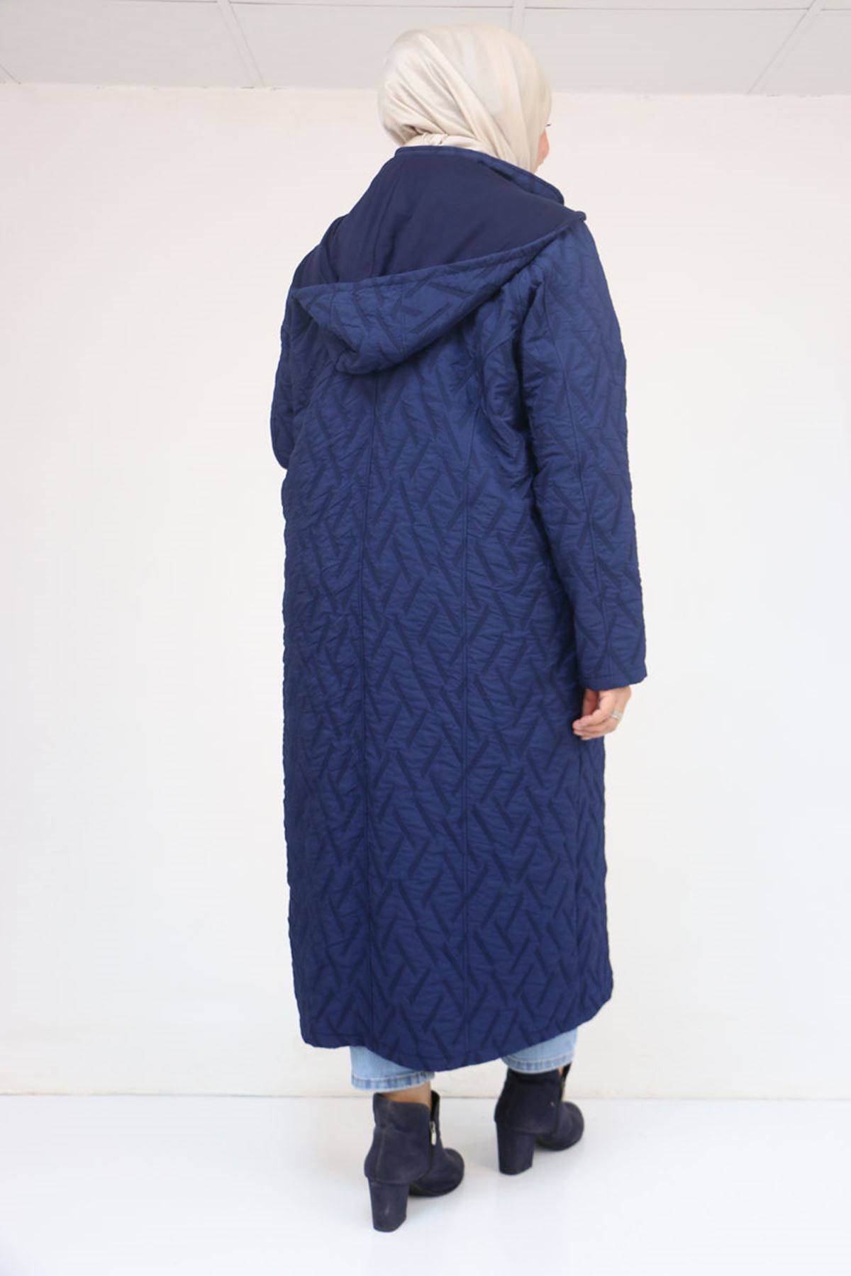 53038 Büyük Beden Kapşonlu Fermuarlı Kapitone Trençkot - İndigo