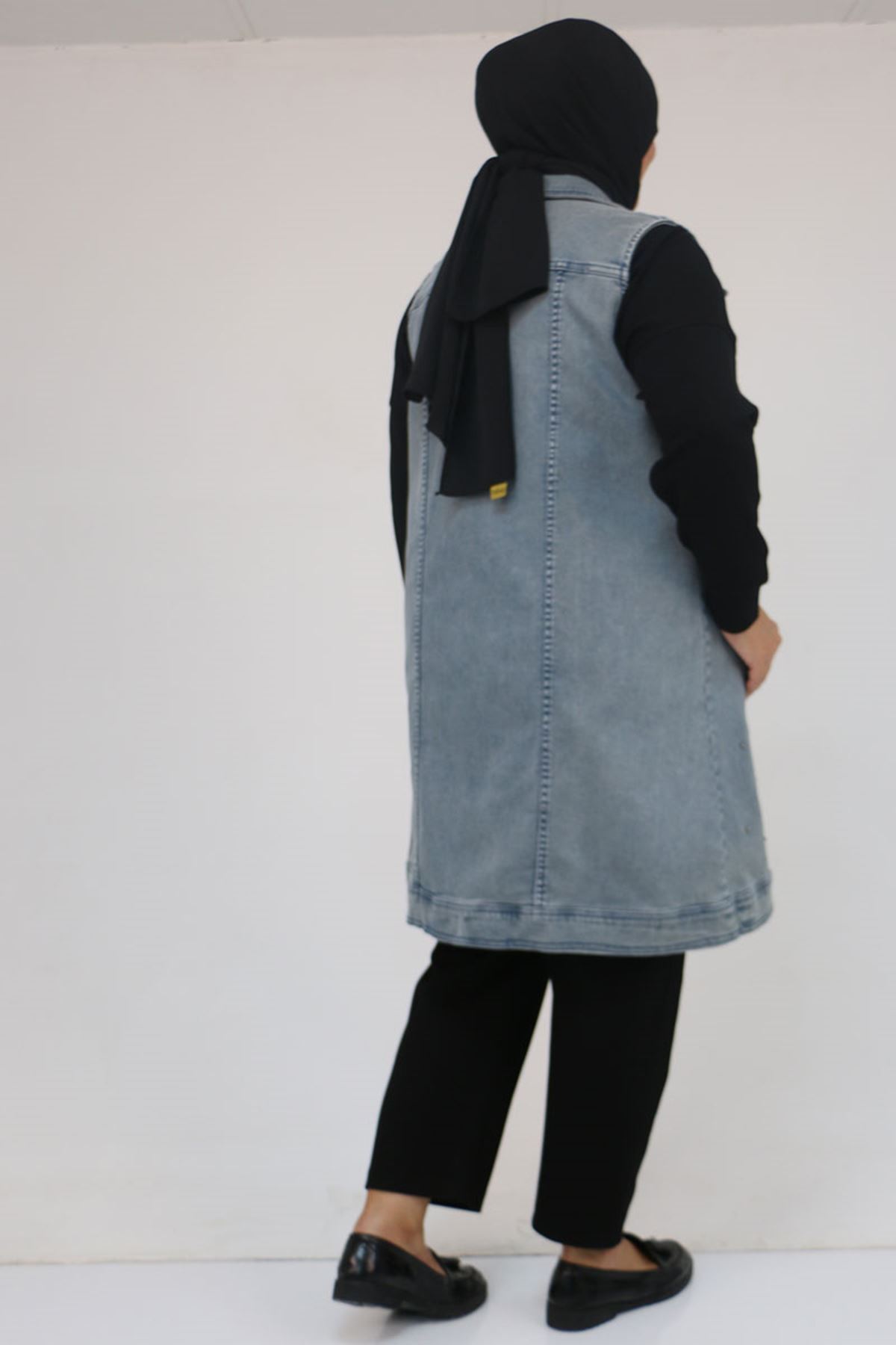 54007 Büyük Beden Çift Cepli İnci Çakmalı Kot Yelek - Kar Yıkama Duman