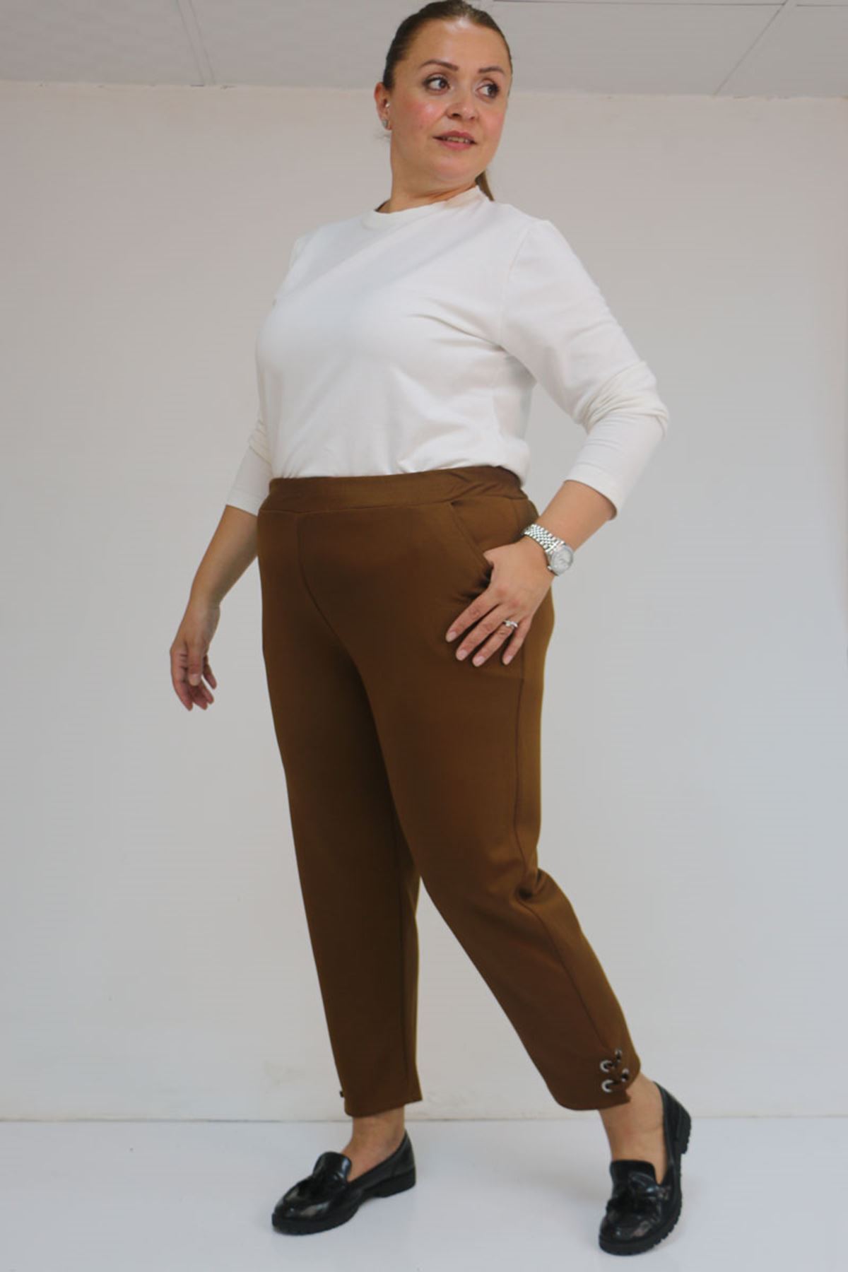 59012 Büyük Beden Paçasında Kuş Gözü Detaylı Modal Pantolon - Taba