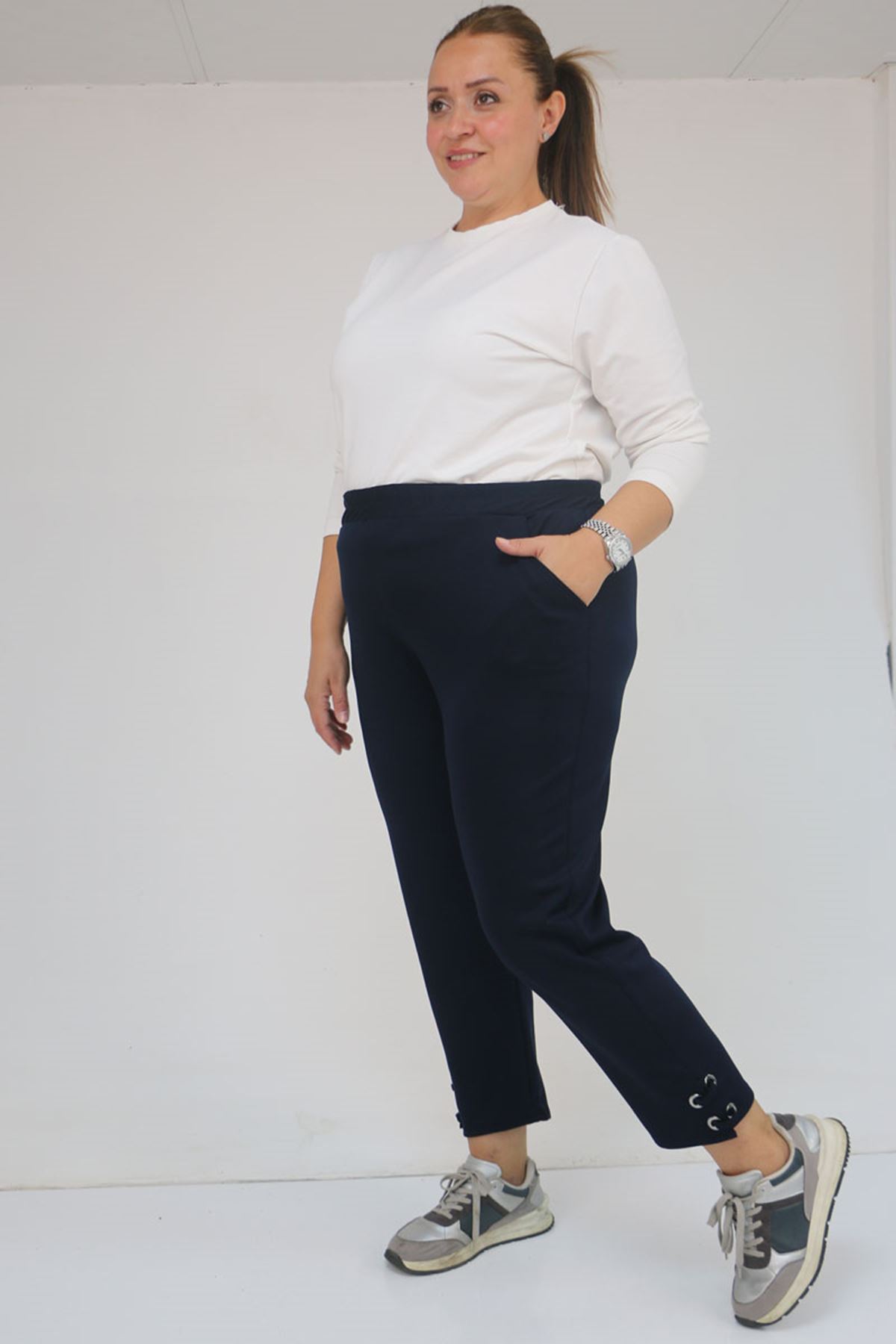 59012 Büyük Beden Paçasında Kuş Gözü Detaylı Modal Pantolon - Lacivert