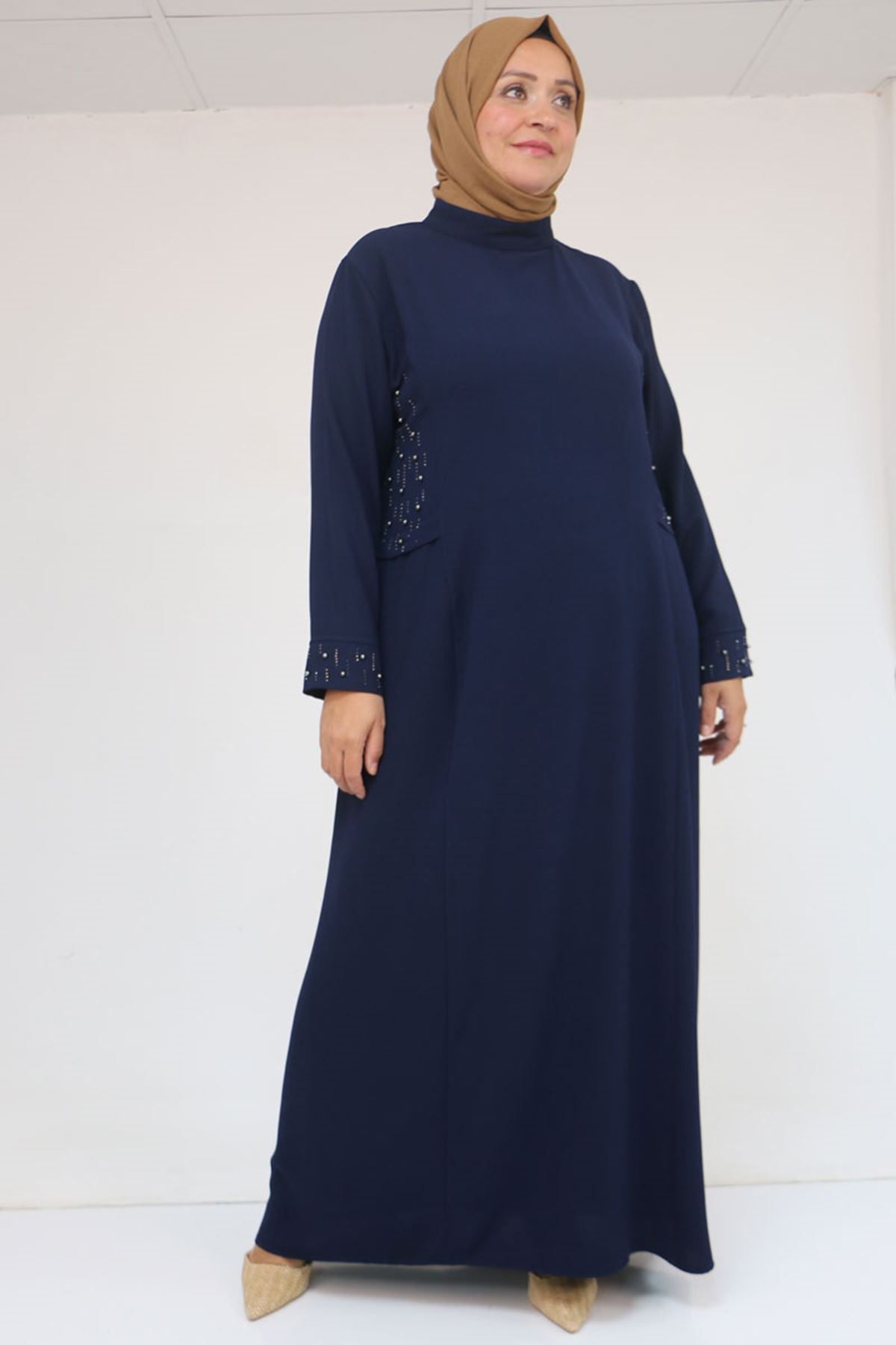52013 Büyük Beden Taş Detaylı Krep Elbise - Lacivert