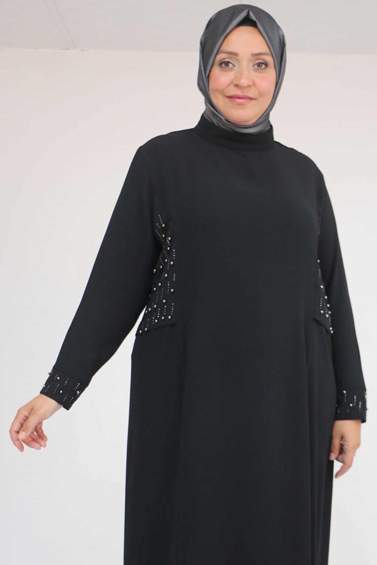 52013 Büyük Beden Taş Detaylı Krep Elbise - Siyah