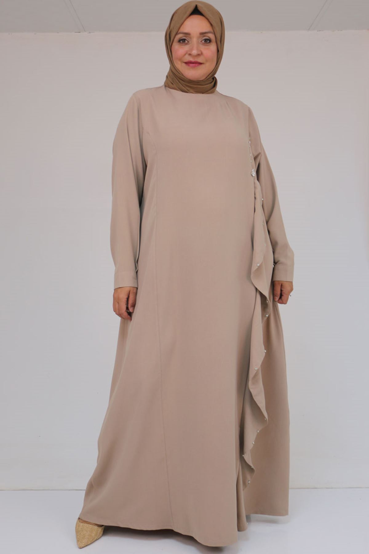 52016 Büyük Beden Önü Fırfırlı Taş Detaylı Krep Elbise - Bej