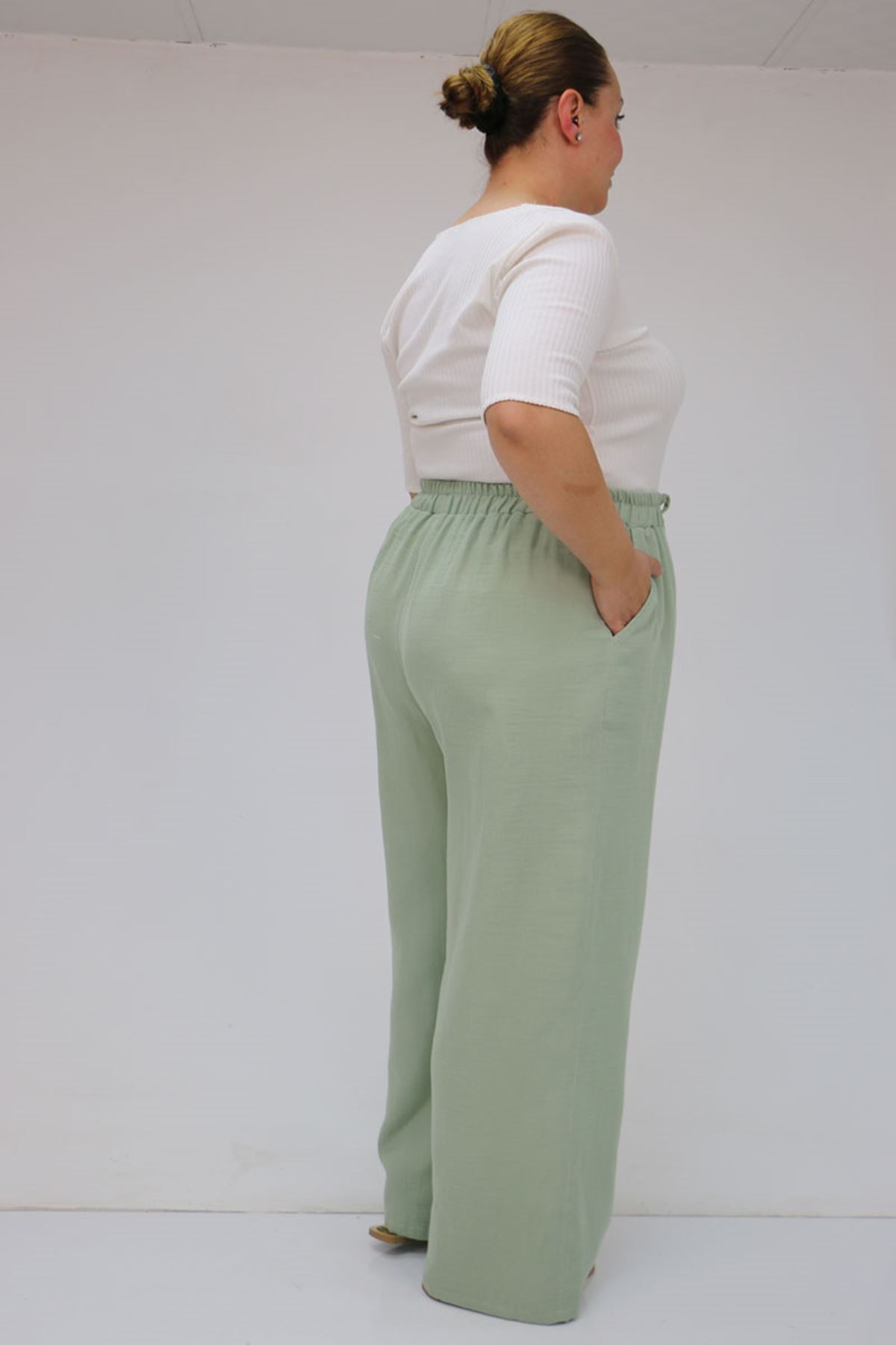 59021 Büyük Beden Beli Lastikli Müslin Bol Paça Pantolon - Nefti