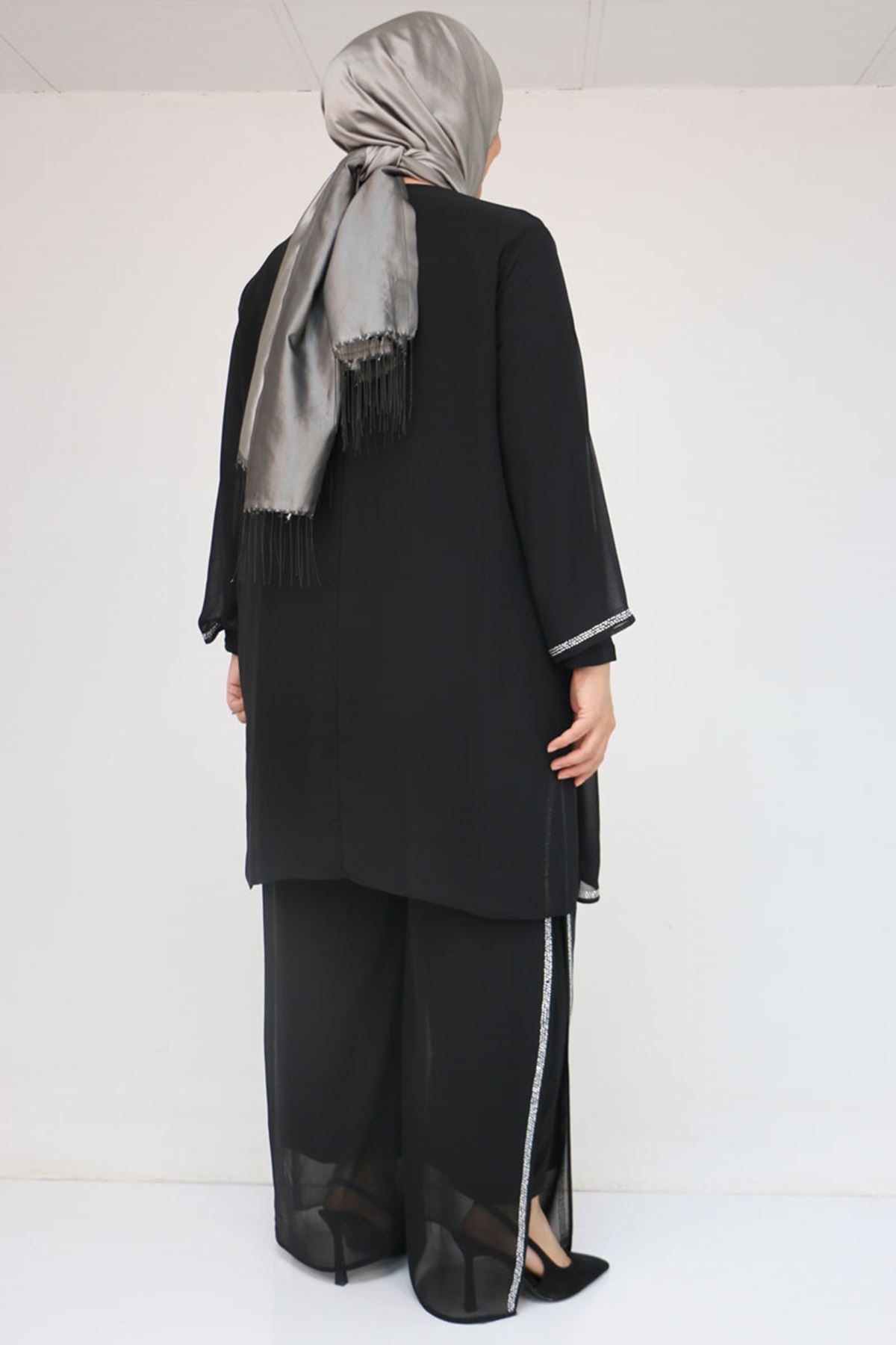 47064 Büyük Beden Taş Baskı Detaylı Sandy Şifon Pantolonlu Takım - Siyah