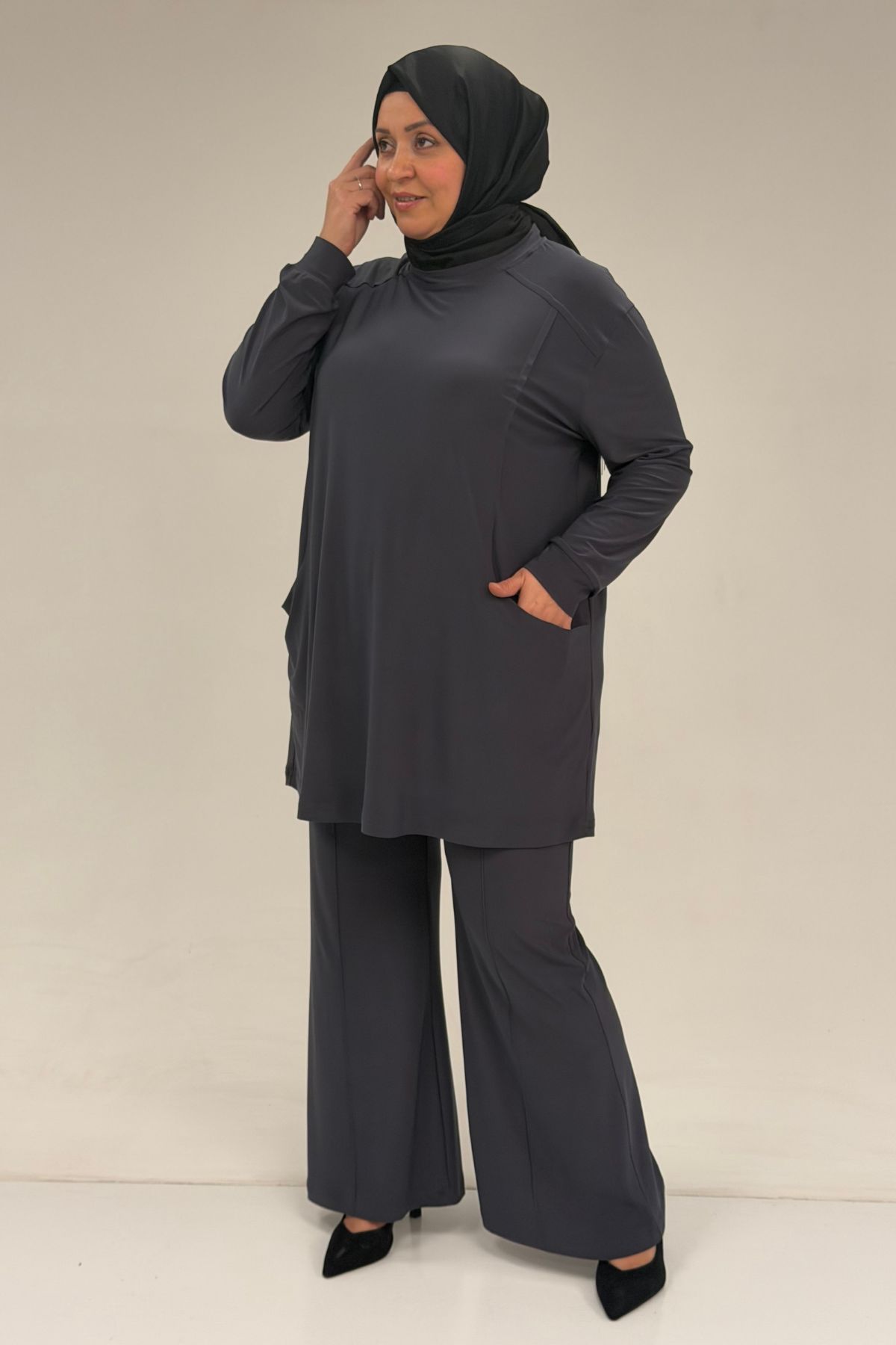 67031 Büyük Beden Yanları Cep Detaylı Pantolonlu Sandy Takım - Antrasit