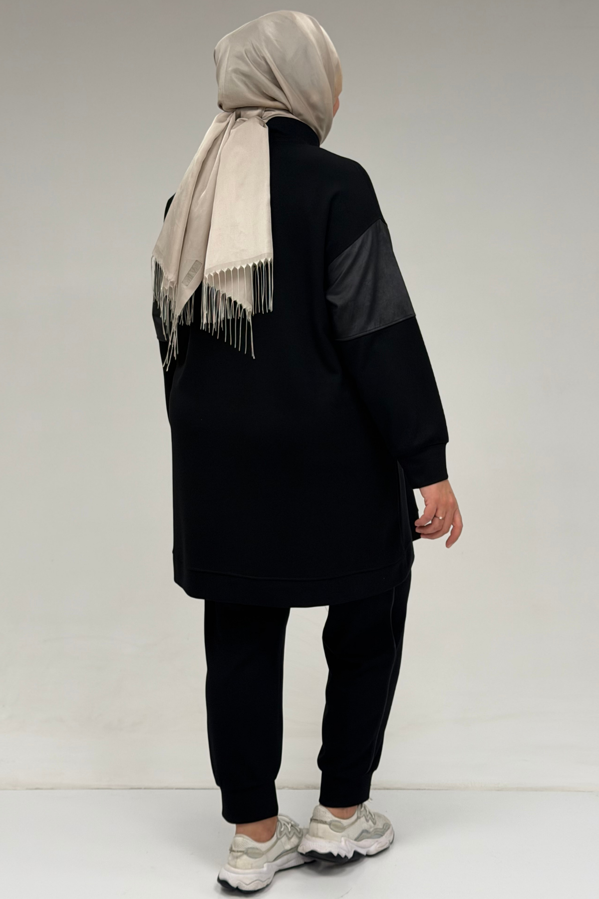 47098 Büyük Beden Waterport Garnili Modal Pantolonlu Takım - Siyah