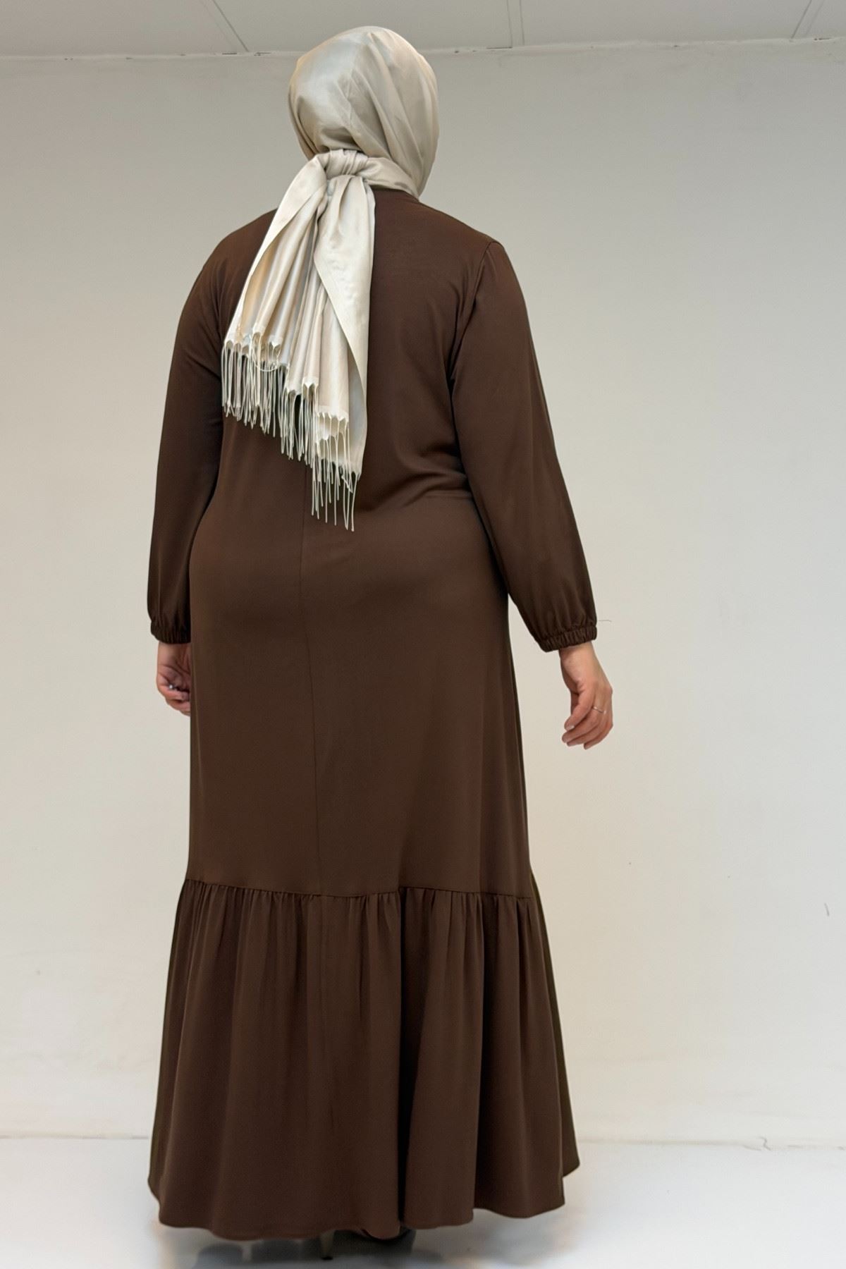 52034 Büyük Beden Eteği Fırfrılı Penye Elbise - Kahve