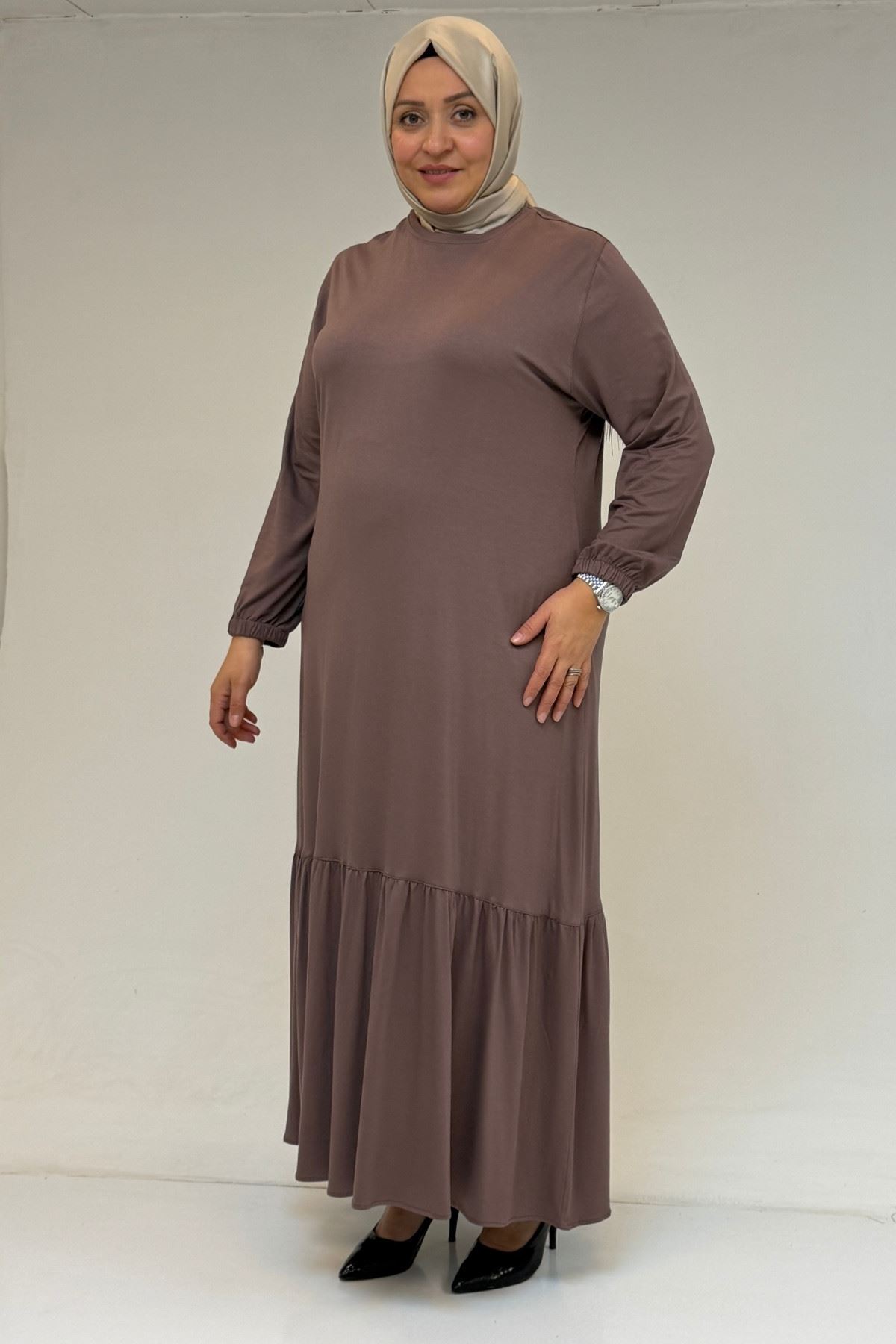 52034 Büyük Beden Eteği Fırfrılı Penye Elbise - Vizon