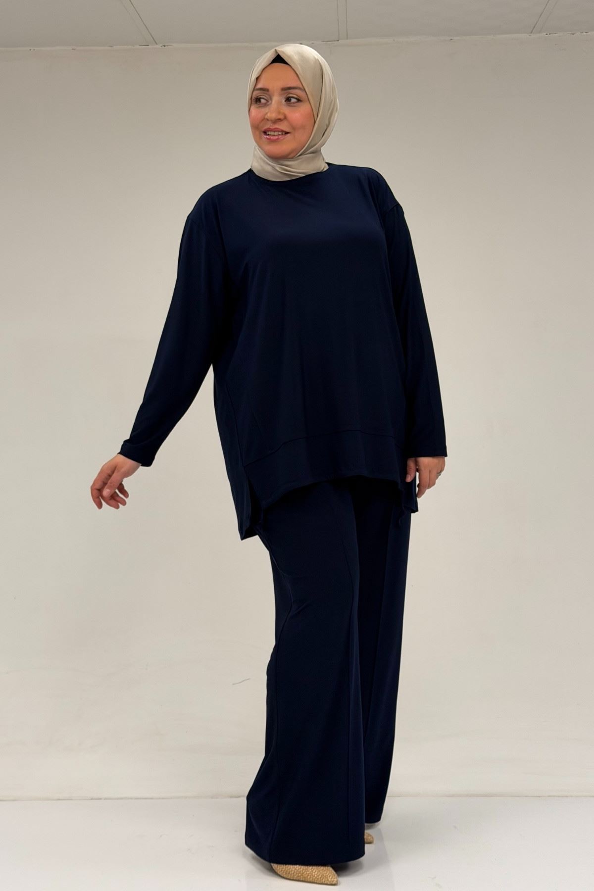 67033 Büyük Beden  Etek Ucu Parçalı Sandy Pantolonlu Takım - Lacivert