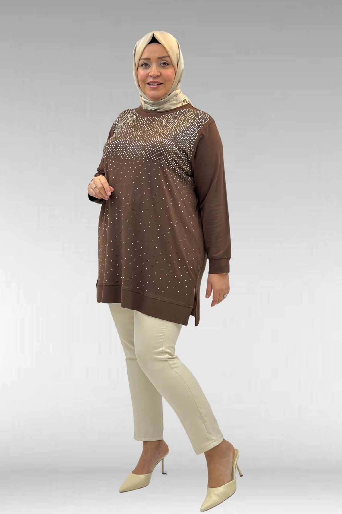 68011 Büyük Beden Önü Taş Detaylı Penye Tunik - Kahve
