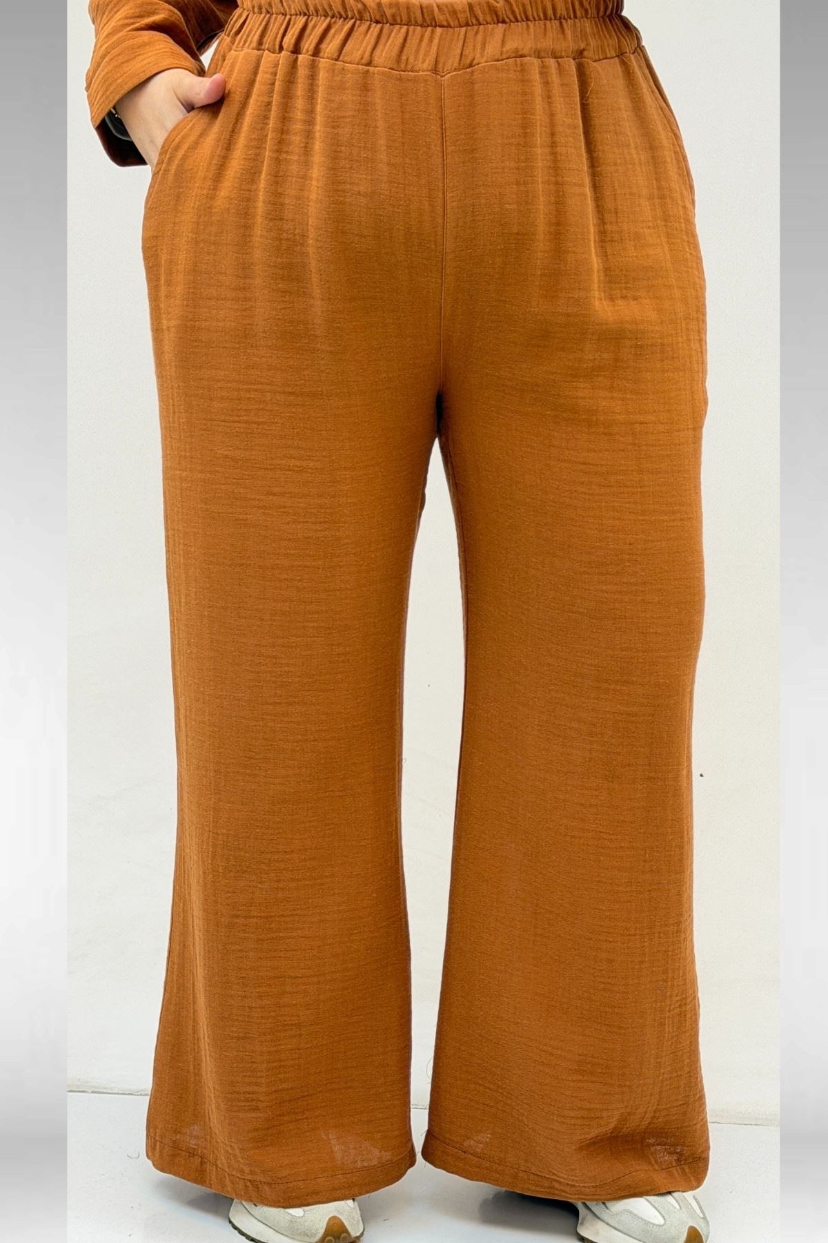 67035 Büyük Beden Kapşonlu Fermuarlı Müslin Pantolonlu Takım - Tarçın