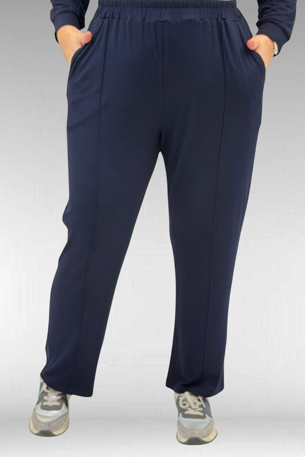 67014 Büyük Beden Parçalı Yakalı Fermuarlı Pantolonlu Penye Takım - Lacivert