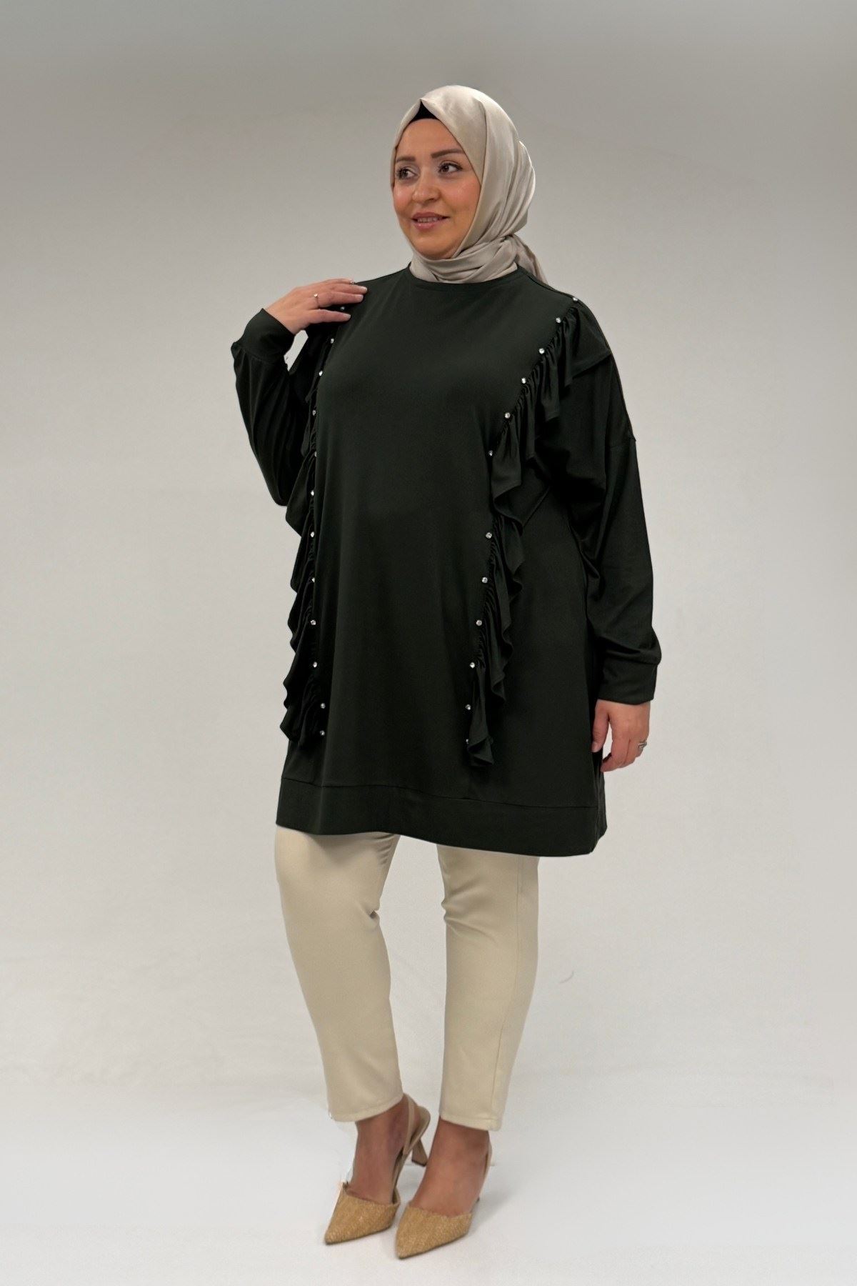58074 Büyük Beden Fırfır Ve Taş Detaylı Penye Tunik - Haki