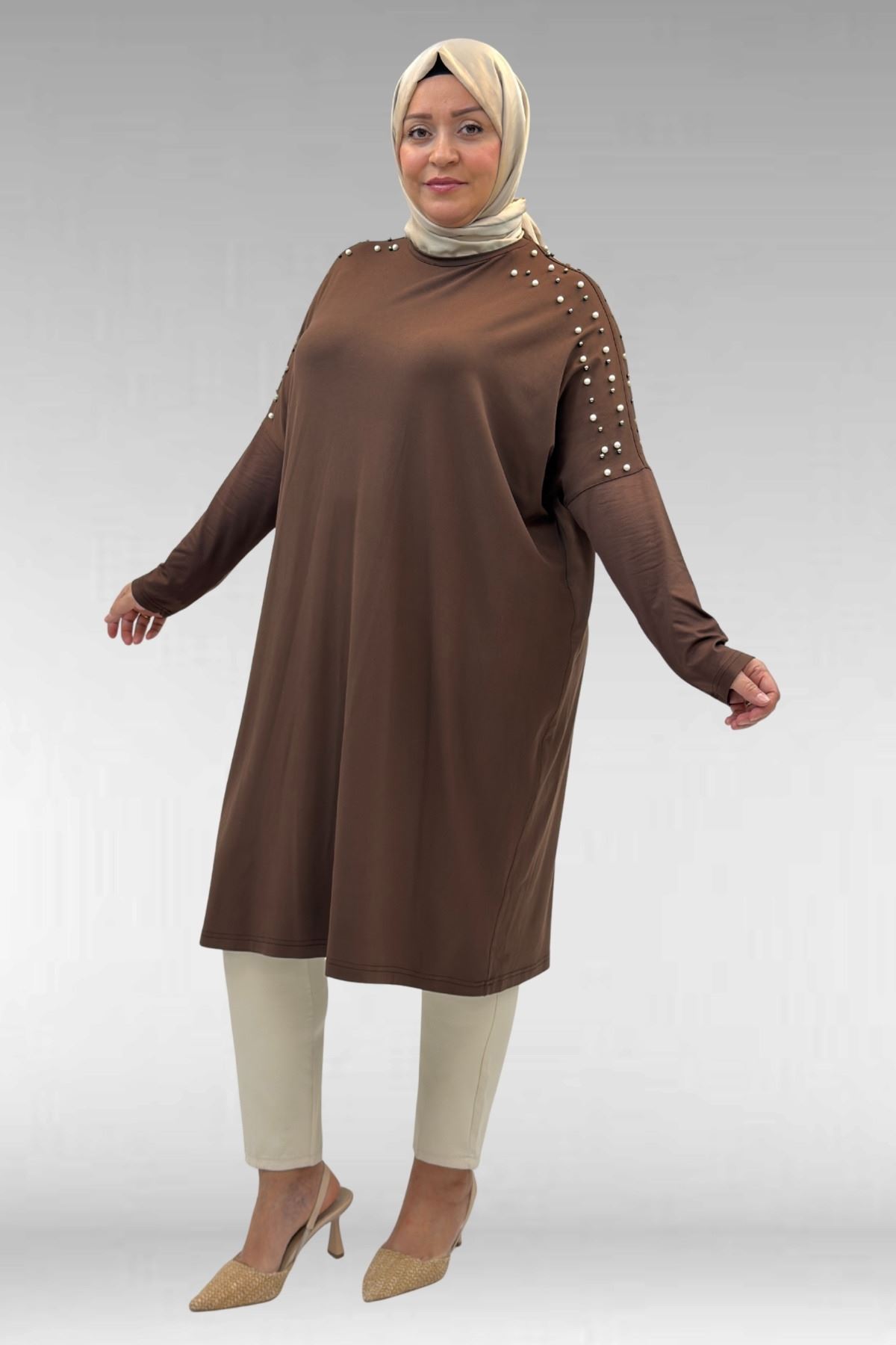 68012 Büyük Beden Omuzları Taş Detaylı Penye Tunik - Kahve