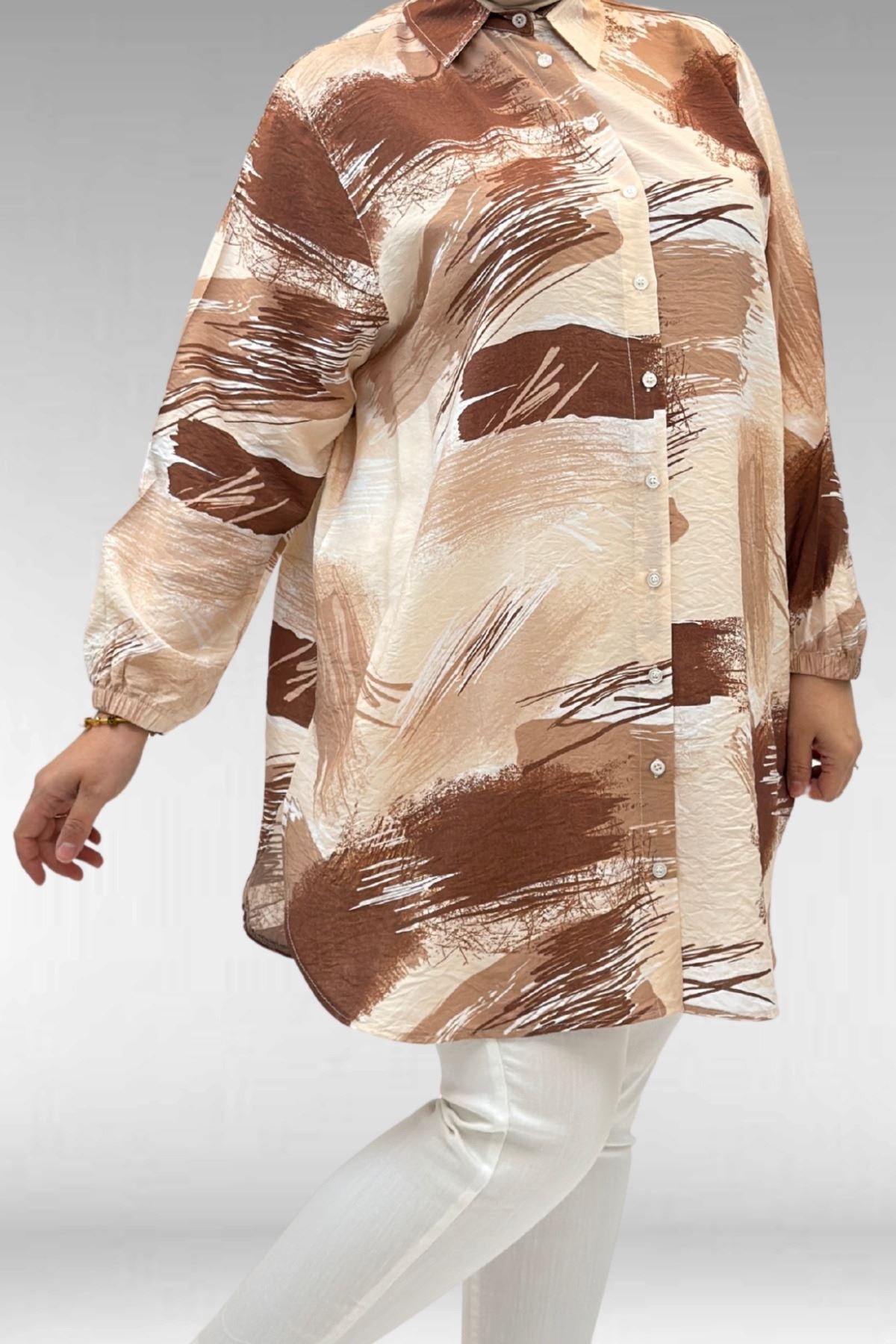 68010 Büyük Beden Yanları Yırtmaçlı Kolları Lastikli Mango Tunik - Desenli Çikolata Kahve