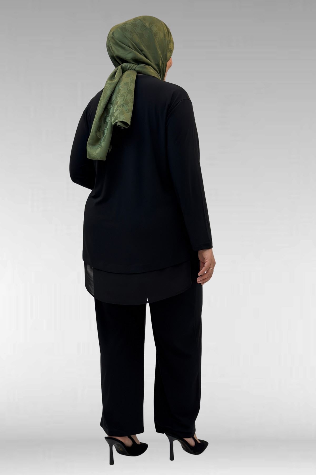 67009 Büyük Beden Etek Ucu Şifon Detaylı Sandy Pantolonlu Takım - Siyah