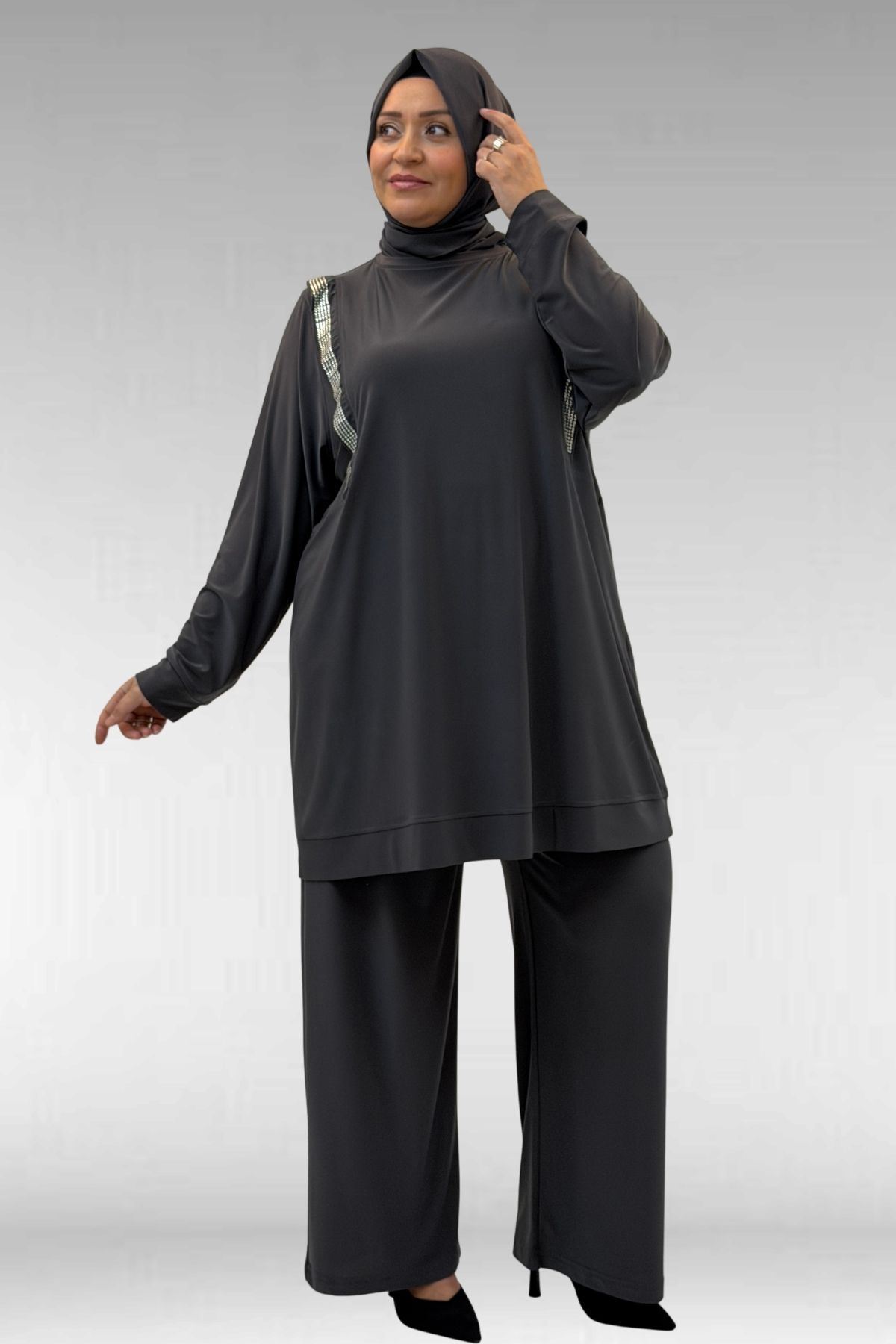 67022 Büyük Beden Omzu Taş Detaylı Sandy Pantolonlu Takım - Antrasit