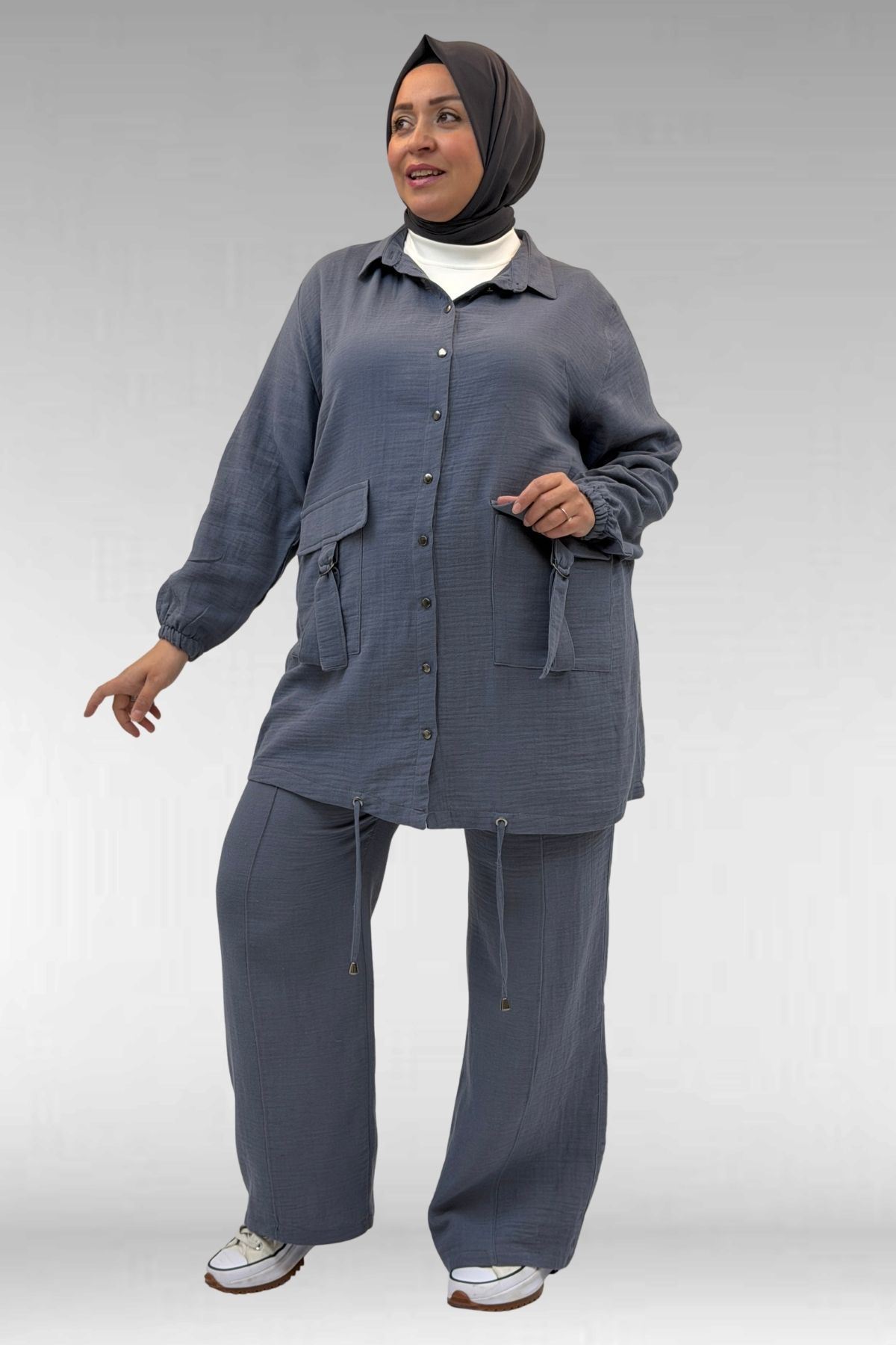 67015 Büyük Beden Cepleri D Toka Detaylı Müslin Pantolonlu Takım - Antrasit
