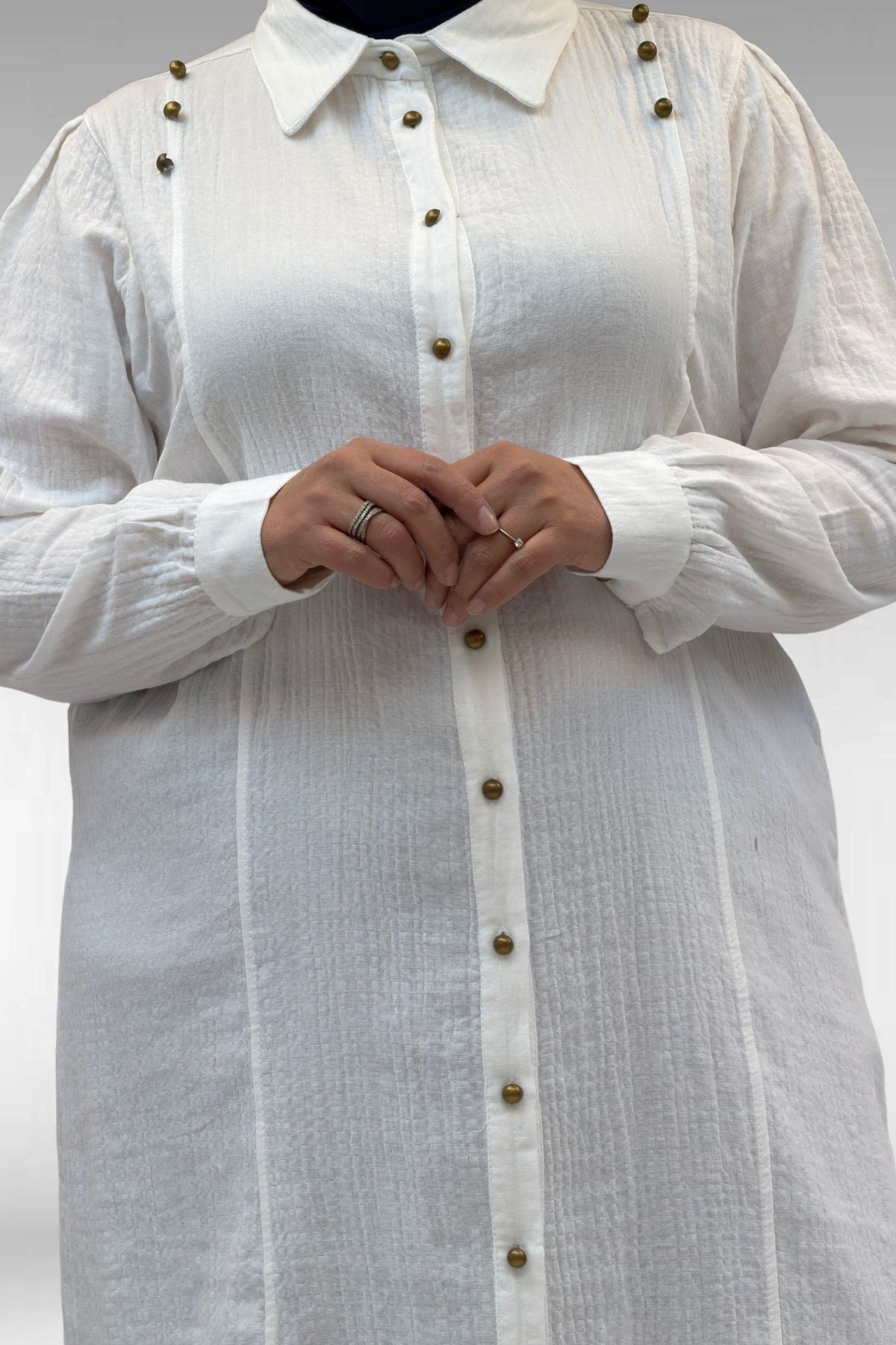 68021 Büyük Beden Düğme Detaylı Müslin Gömlek - Ekru