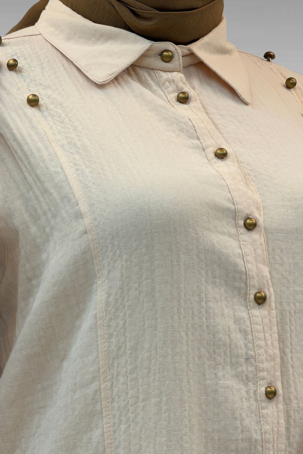 68021 Büyük Beden Düğme Detaylı Müslin Gömlek - Krem