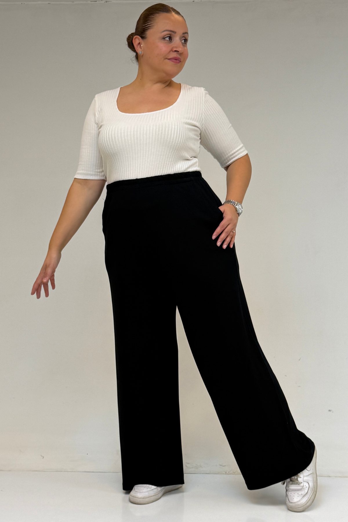 39000 Büyük Beden Yüksek Beli Lastikli Bol Paça Penye Pantolon - Siyah