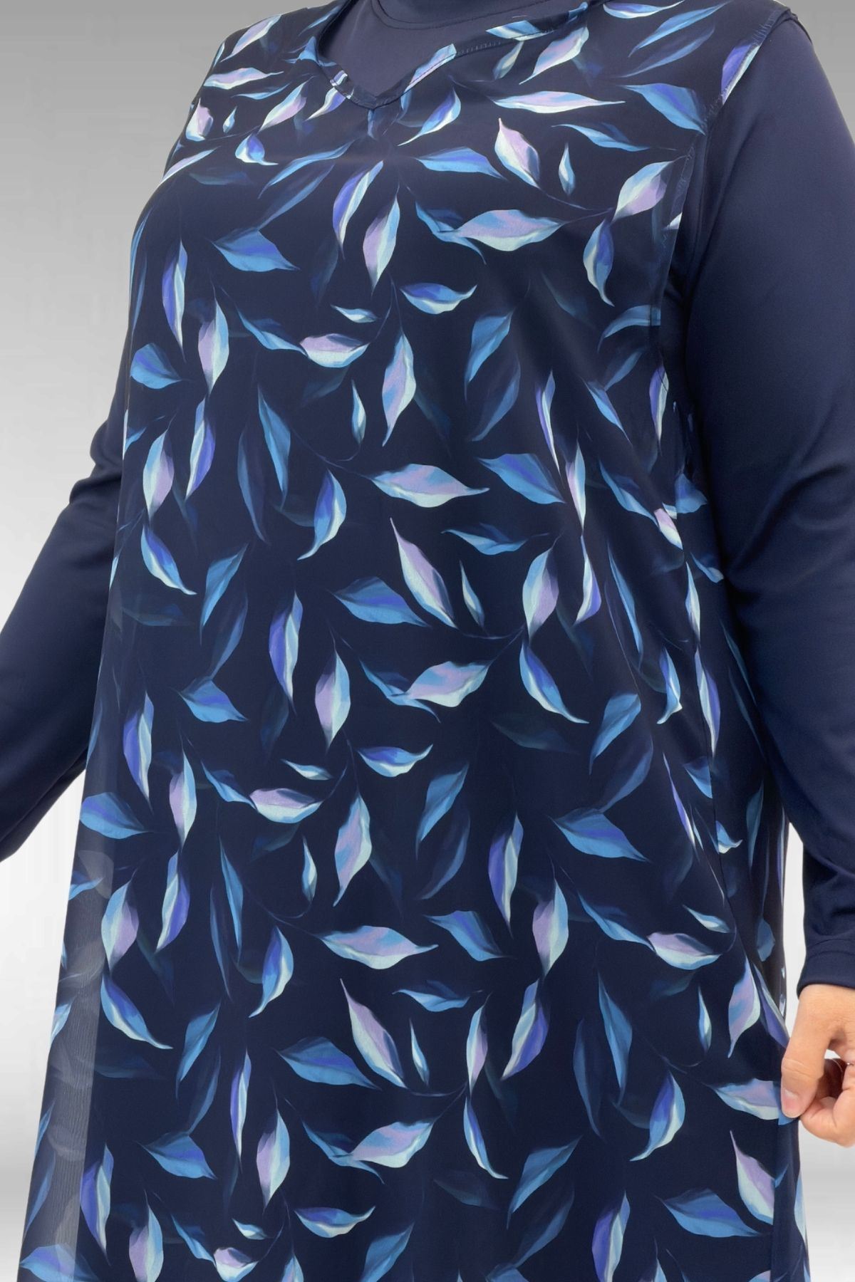 1723 Büyük Beden Uzunkol Şifon Pareolu Tesettür Mayo - Yaprak Desenli Lacivert