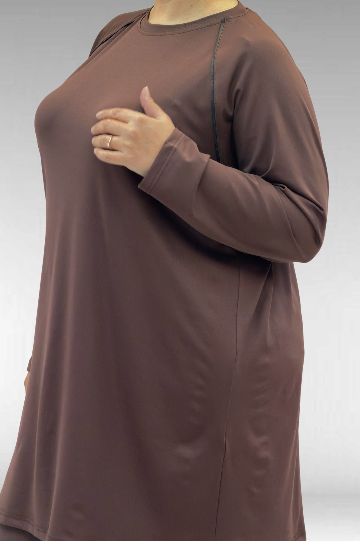 1741 Büyük Beden Kıstırma Biyeli Tesettür Mayo - Kahve