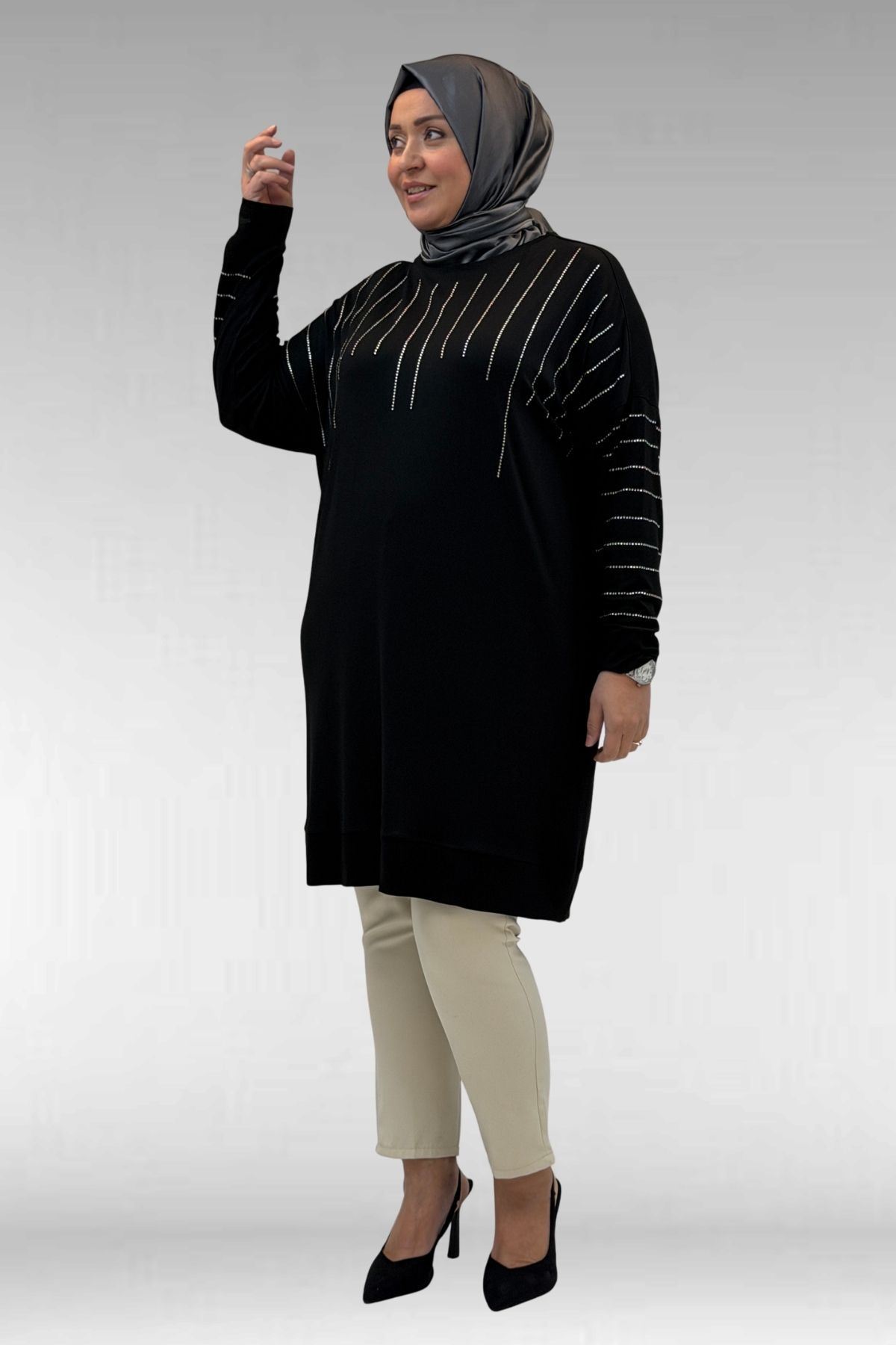 68020 Büyük Beden Damla Taş Detaylı Penye Tunik - Siyah