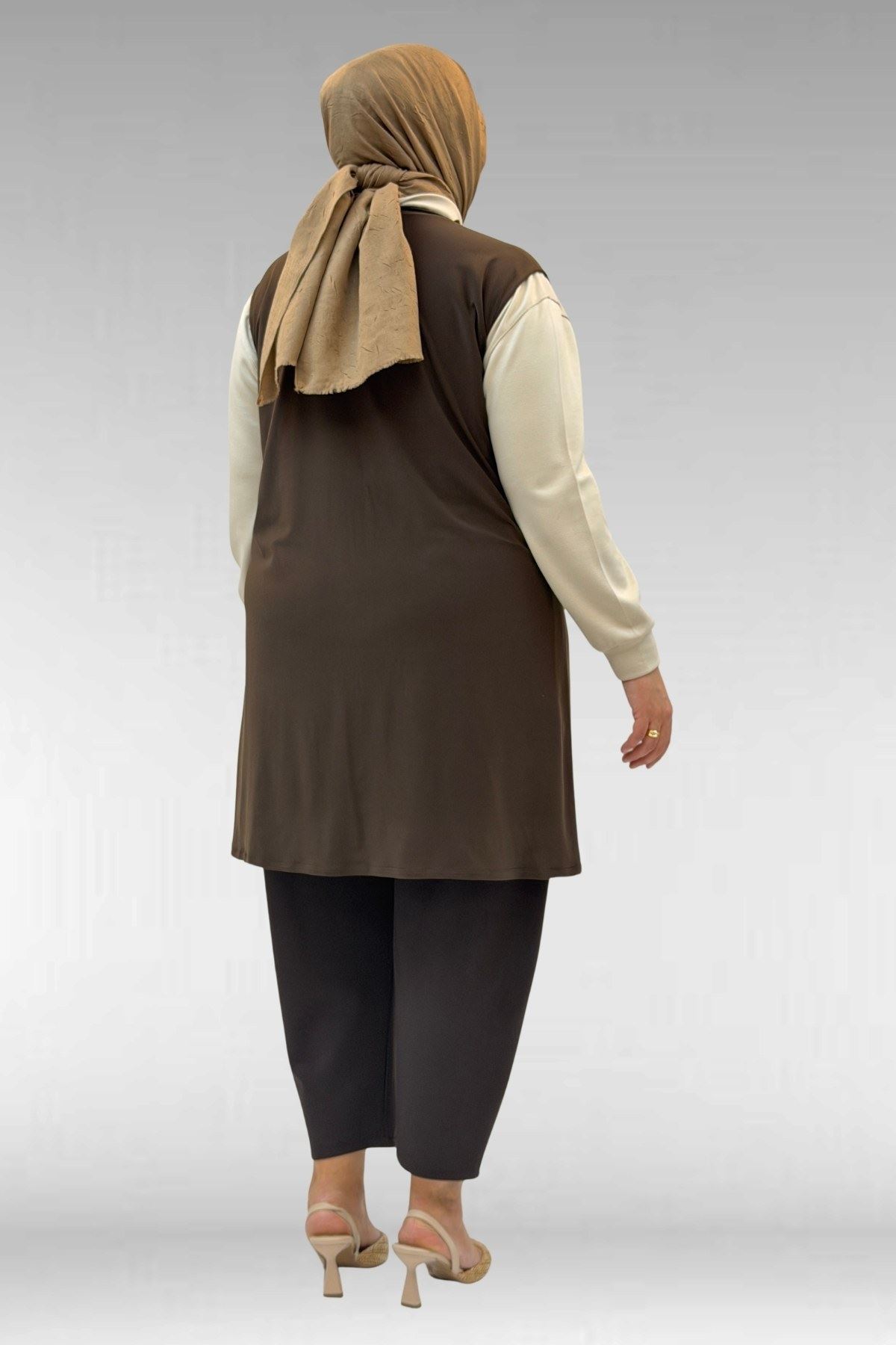 D-44001 Büyük Beden Önü Taş Detaylı Sandy Defolu Yelek - Kahve