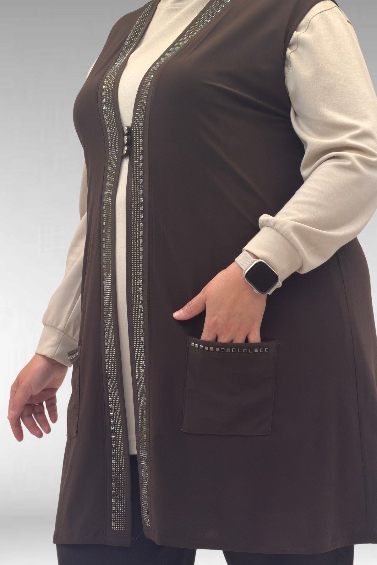 D-44001 Büyük Beden Önü Taş Detaylı Sandy Defolu Yelek - Kahve