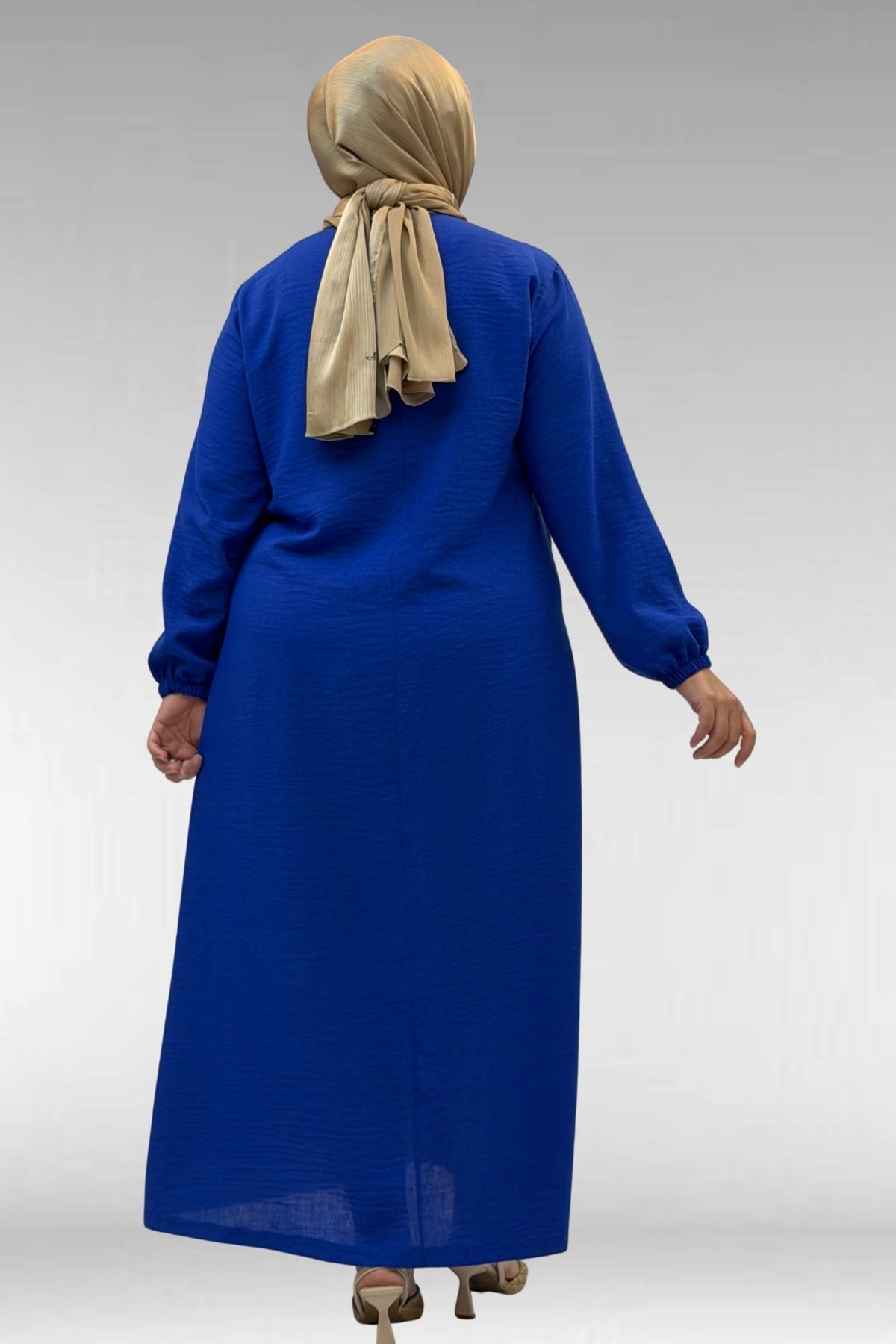 62007 Büyük Beden Kolu Lastikli Elbise - Saks