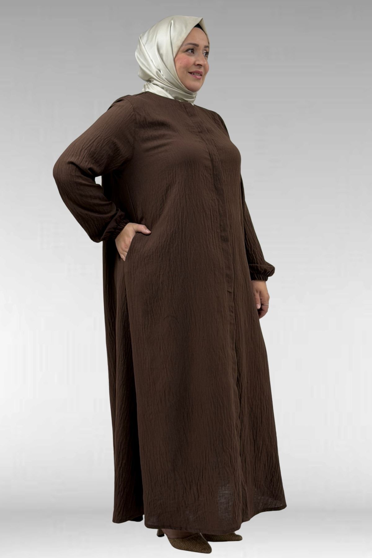 66005 Büyük Beden Patlı Pat Üzerinde Taş Detaylı Ferace - Kahve