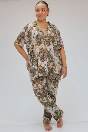 37801 Büyük Beden  Düğmeli Türlü Viskon Pijama Takımı - Bej-Kahve Çiçekli