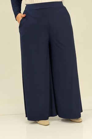 67004 Büyük Beden Önü Ve Arkası Pelerin Detaylı Sandy Pantolonlu Takım - Lacivert