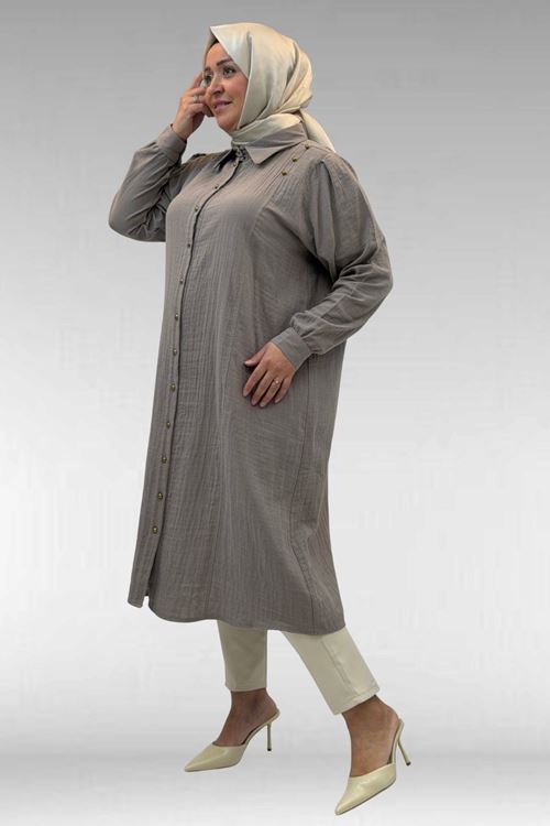 68021 Büyük Beden Düğme Detaylı Müslin Gömlek - Vizon