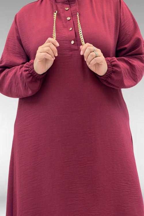 42010 Büyük Beden Keten Airobin Zincir Detaylı Elbise - Bordo